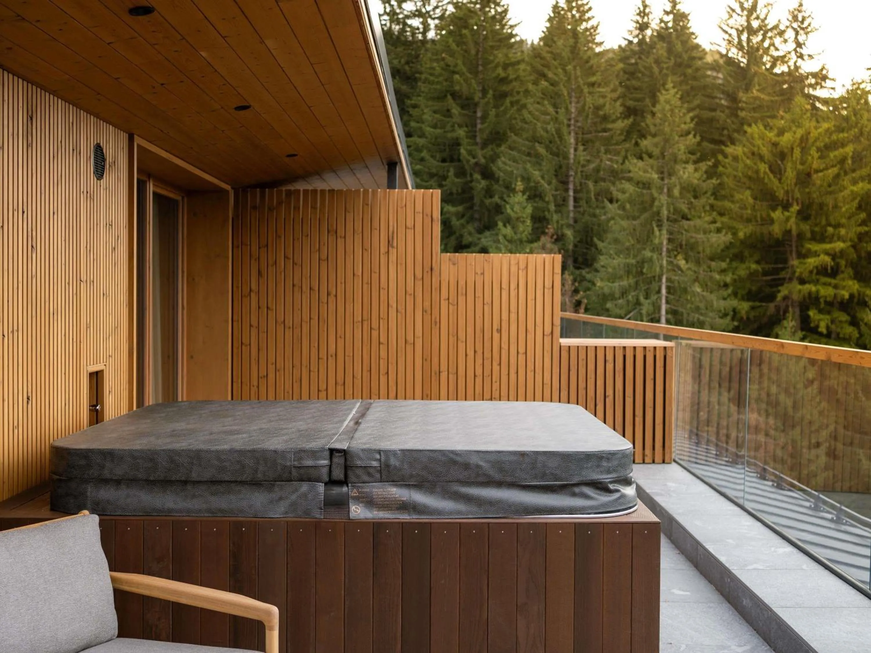 Bedroom in Swissôtel Poiana Brasov