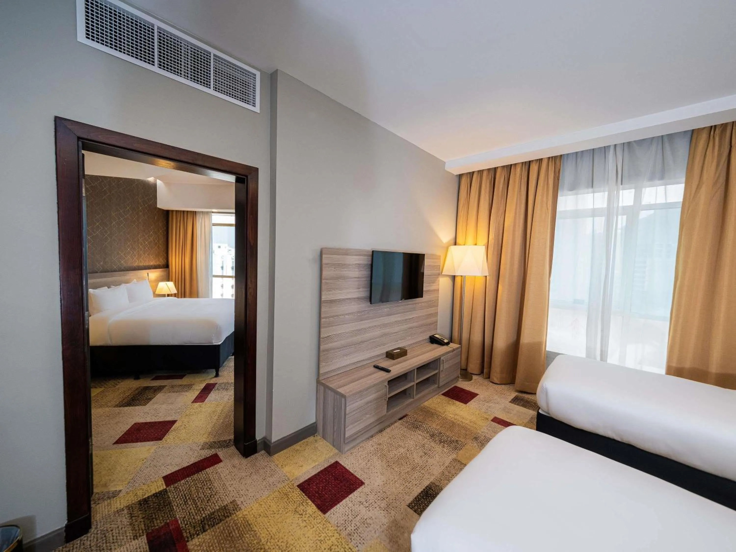 Bedroom, Bed in Mercure Makkah Aziziah