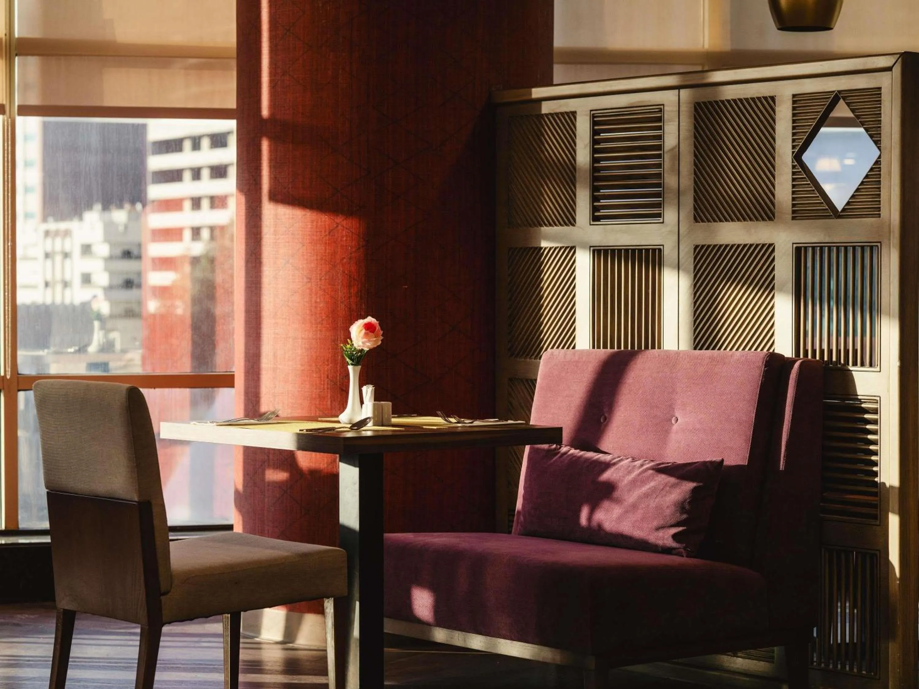 Restaurant/places to eat in Mercure Makkah Aziziah