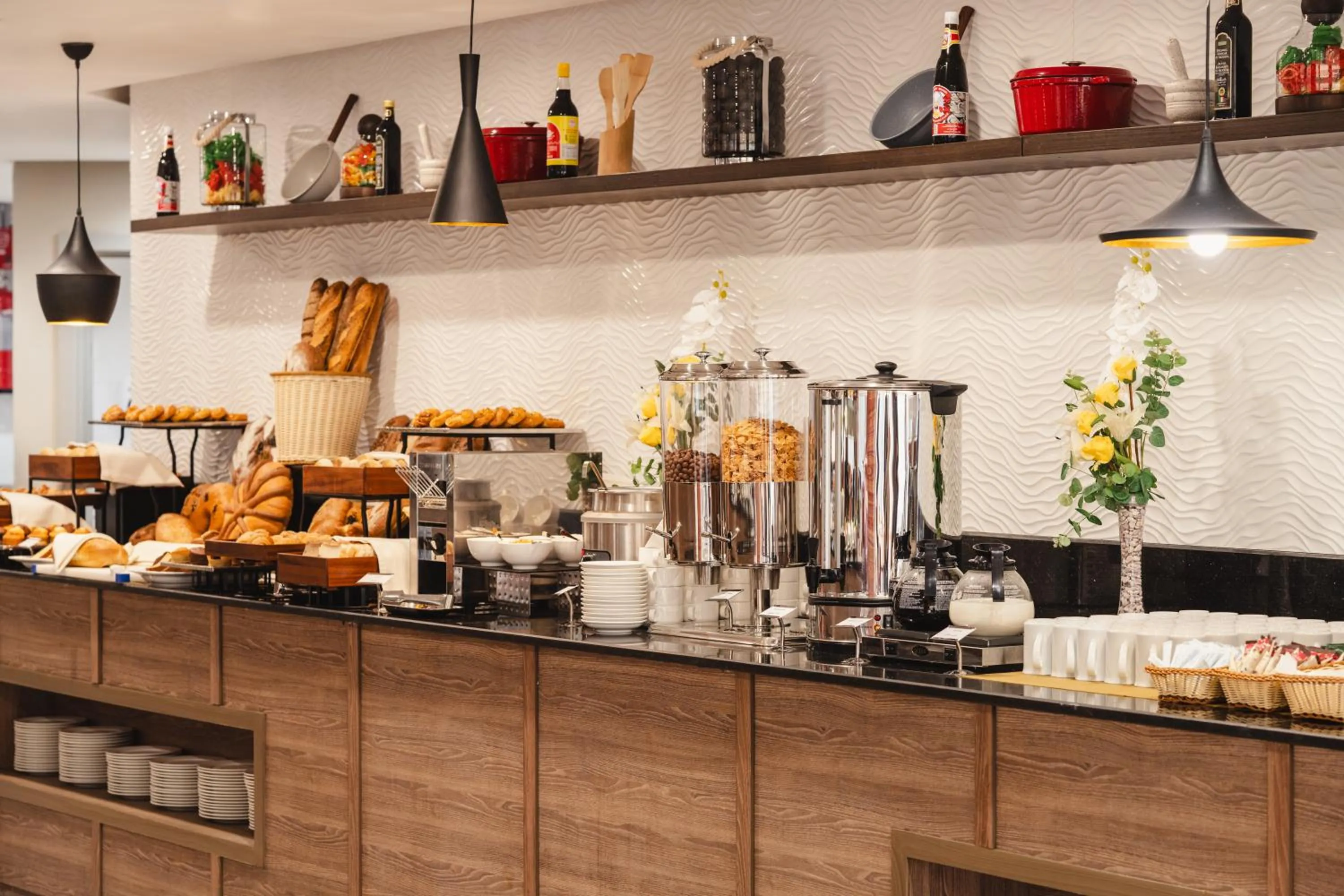 Food and drinks in Mercure Makkah Aziziah