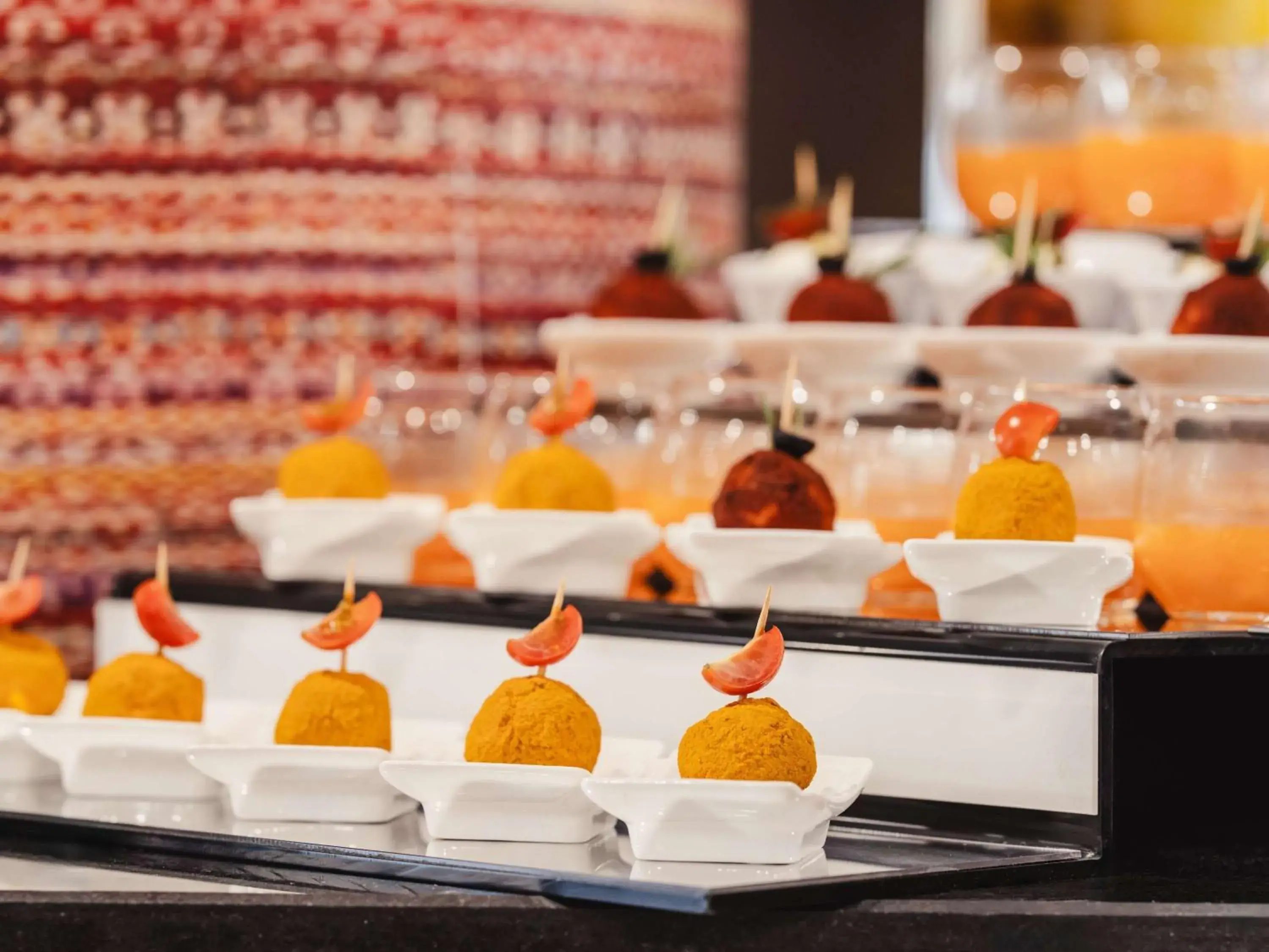 Restaurant/places to eat in Mercure Makkah Aziziah Restaurant/places to eat in Mercure Makkah Aziziah