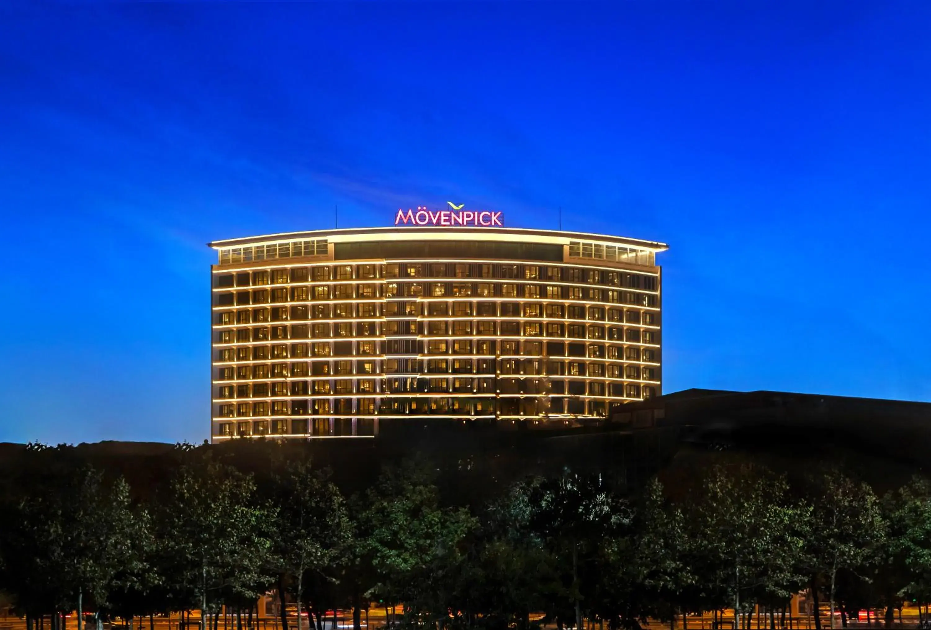 Property building in Mövenpick Hotel Istanbul Marmara Sea Property building in Mövenpick Hotel Istanbul Marmara Sea