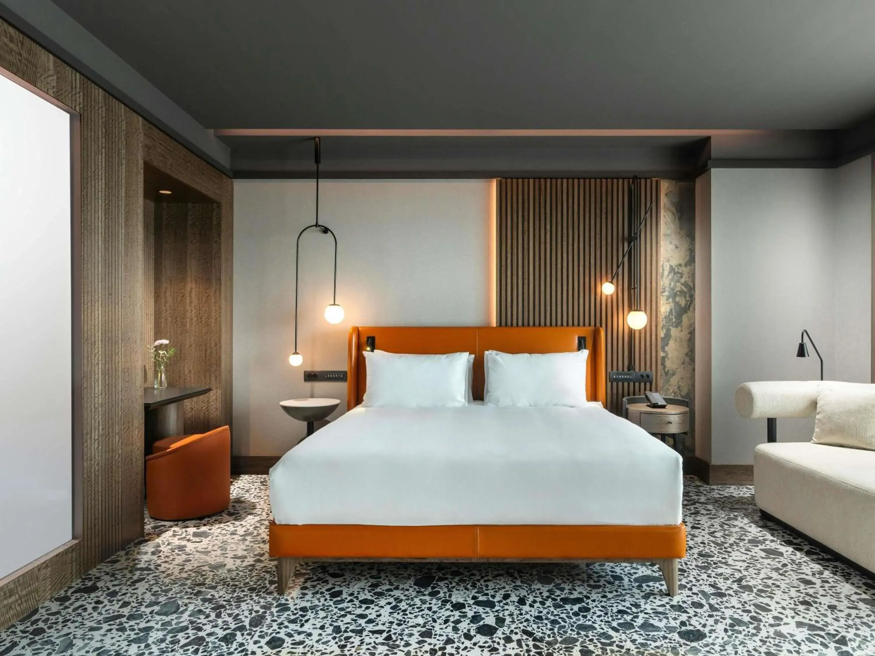 Deluxe Room - City Side in Mövenpick Hotel Istanbul Marmara Sea Deluxe Room - City Side in Mövenpick Hotel Istanbul Marmara Sea