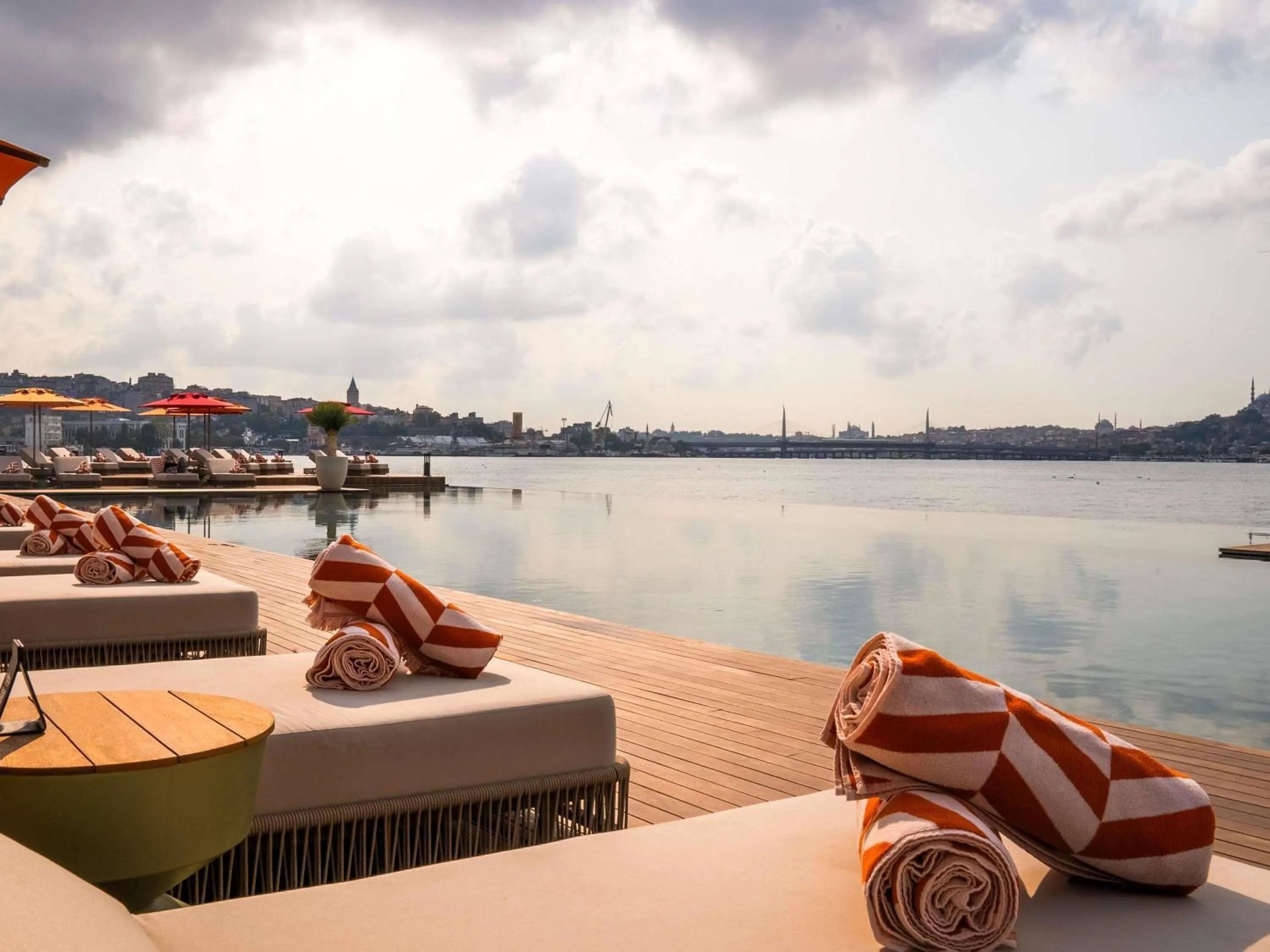 Restaurant/places to eat in Rixos Tersane Istanbul