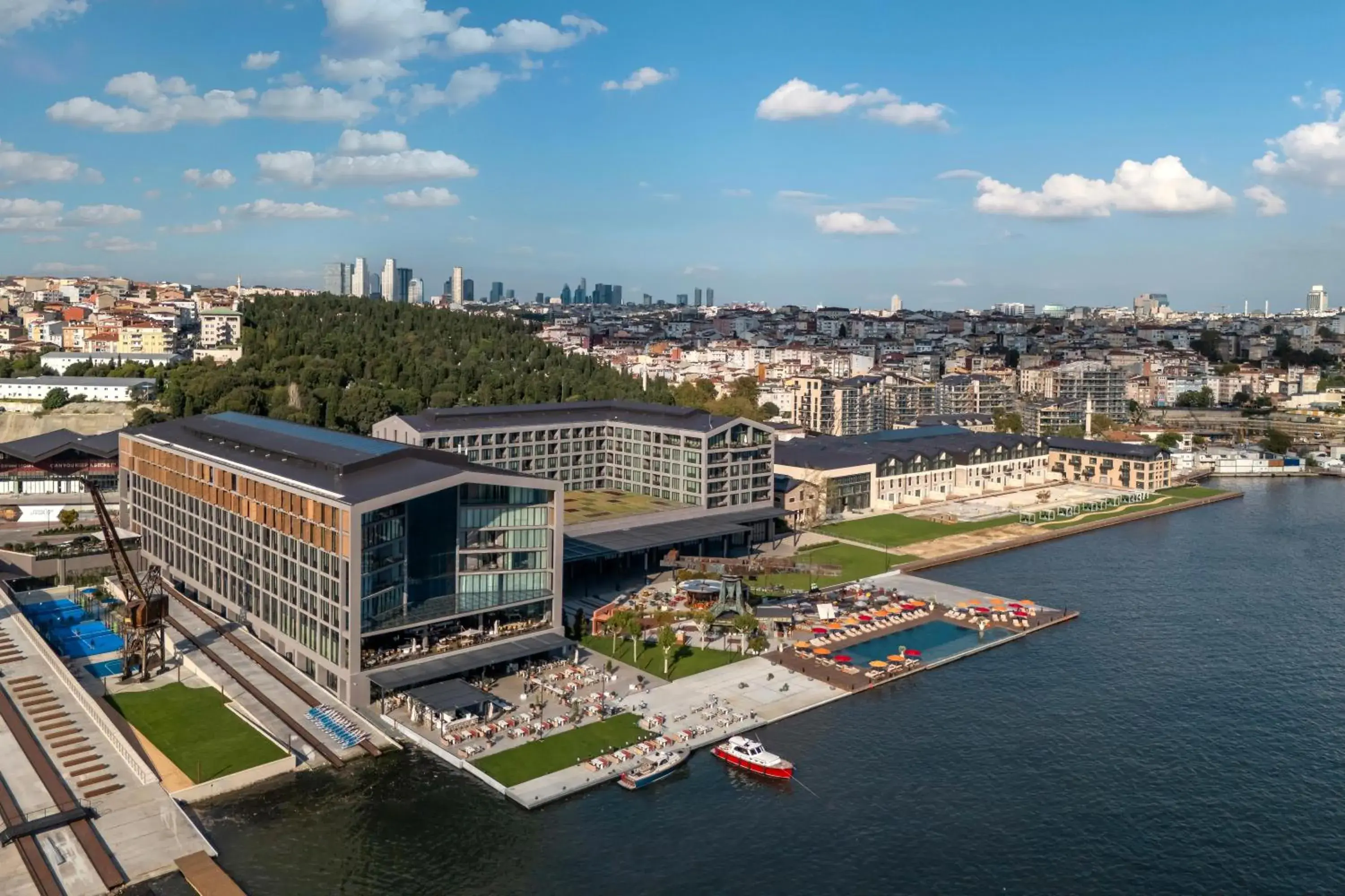 Property building in Rixos Tersane Istanbul Property building in Rixos Tersane Istanbul