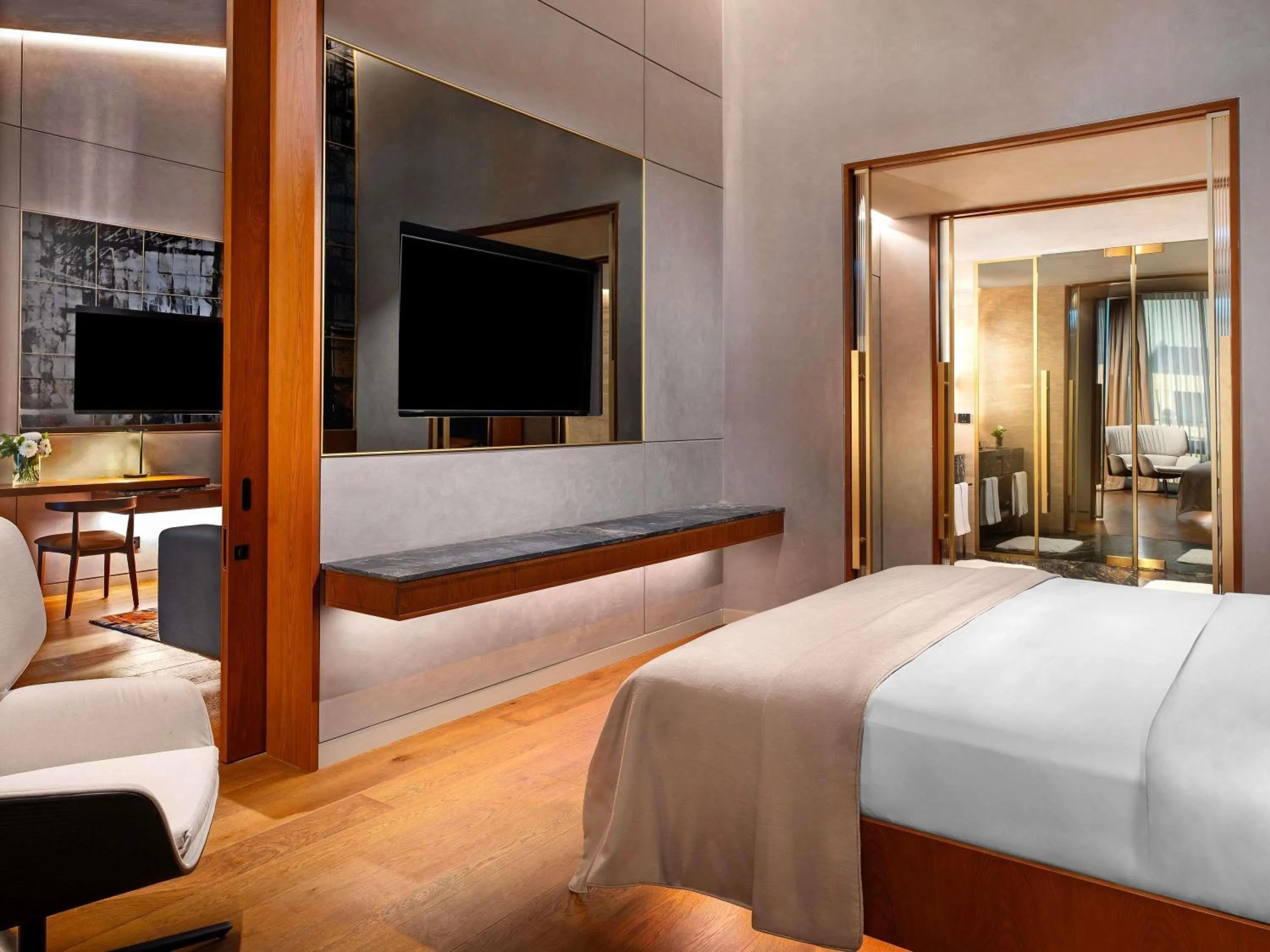 Bedroom, Bed in Rixos Tersane Istanbul