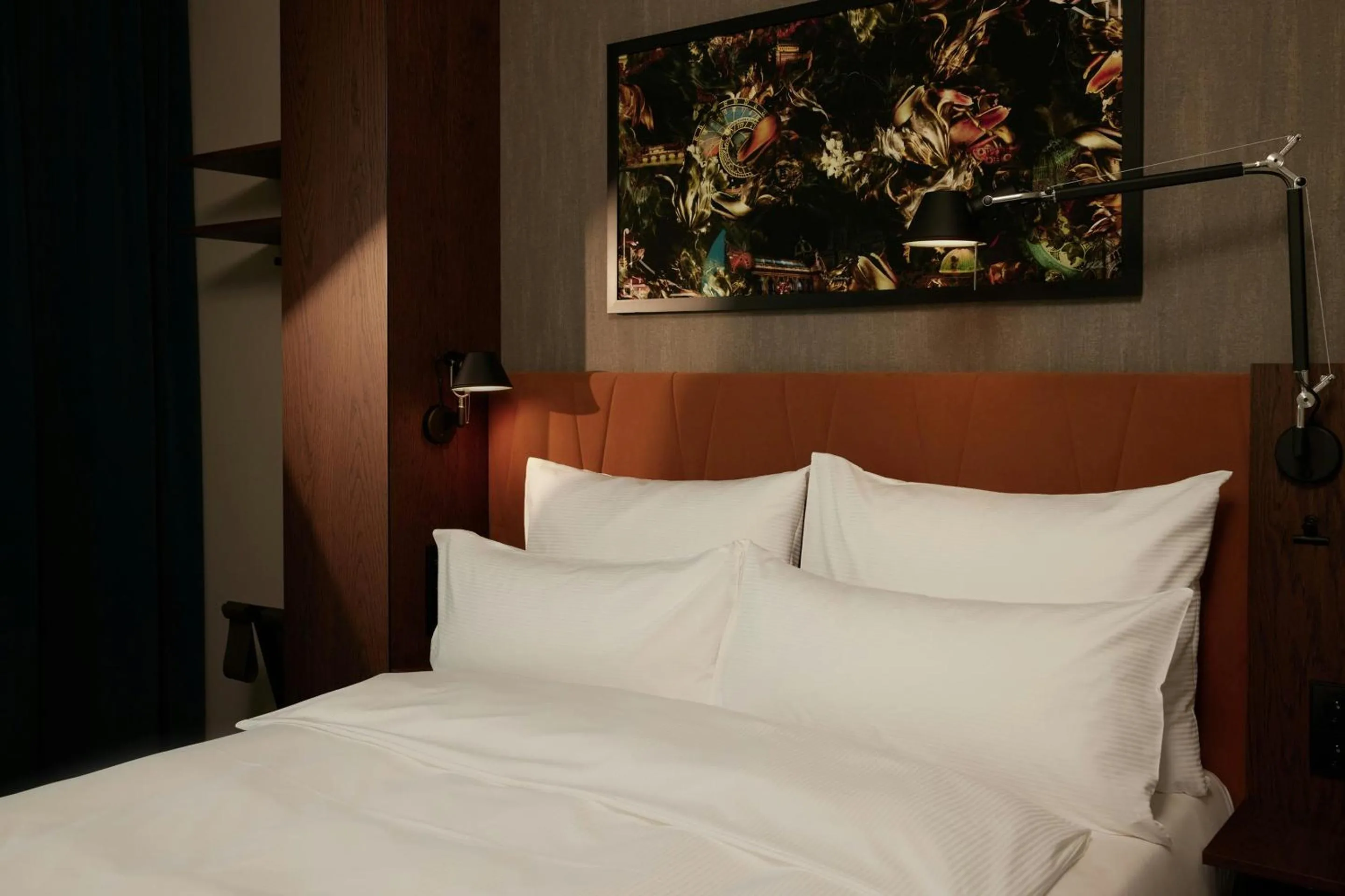 Photo of the whole room, Bed in The Cloud One Prague
