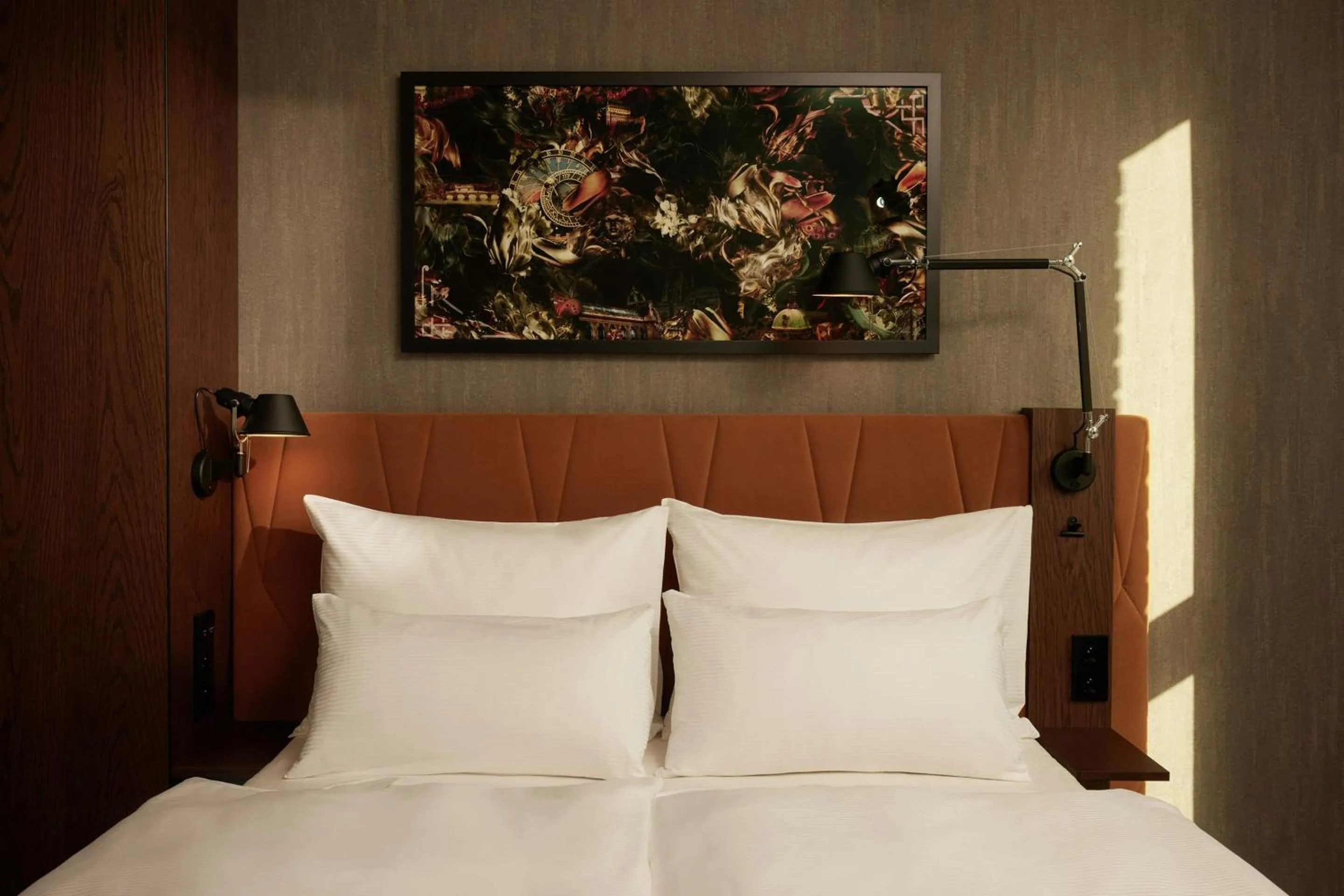 Photo of the whole room, Bed in The Cloud One Prague