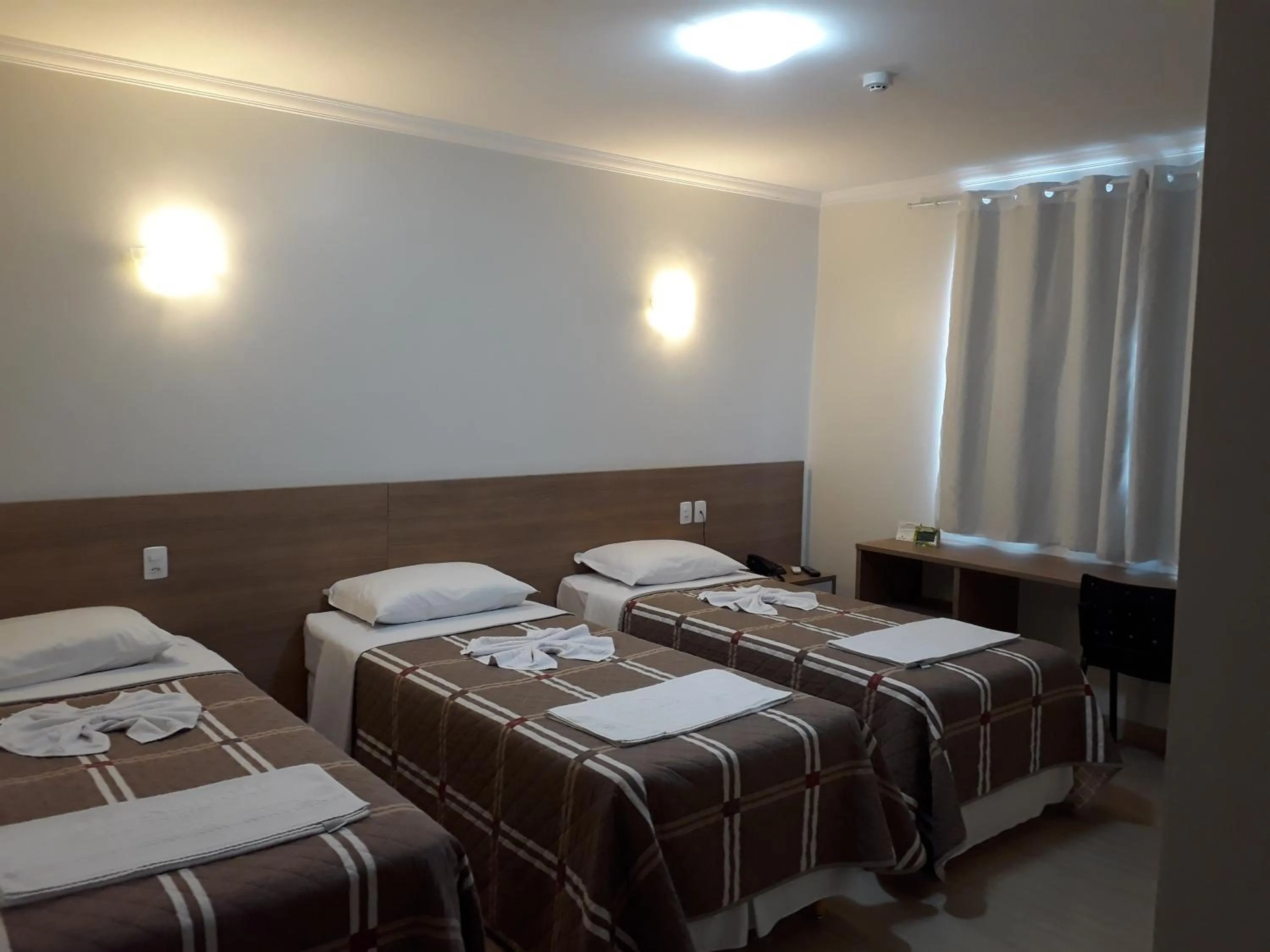 Di Napoli Plaza Hotel