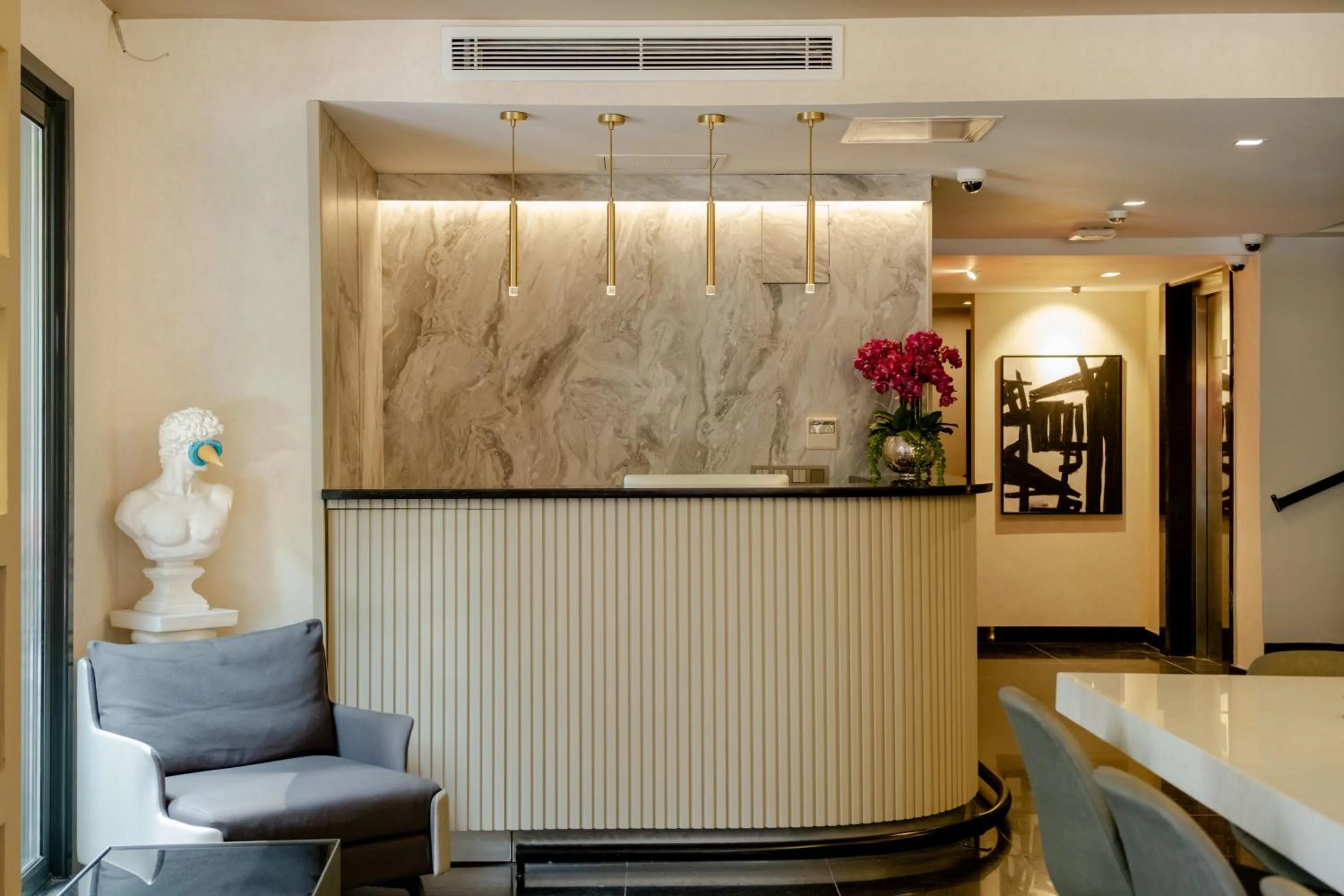 Lobby or reception in The Row Suites Taksim