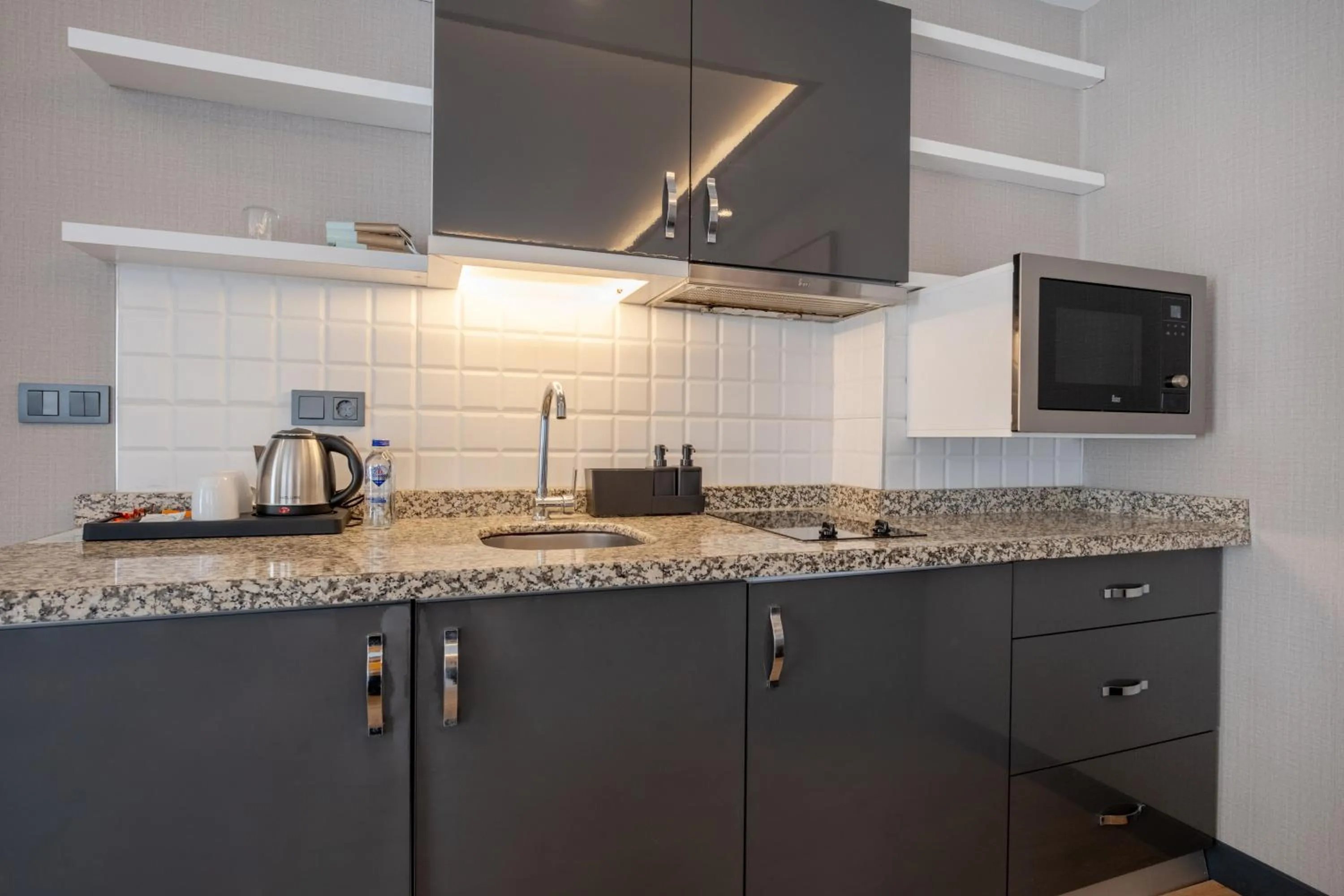 Kitchen or kitchenette in The Row Suites Taksim