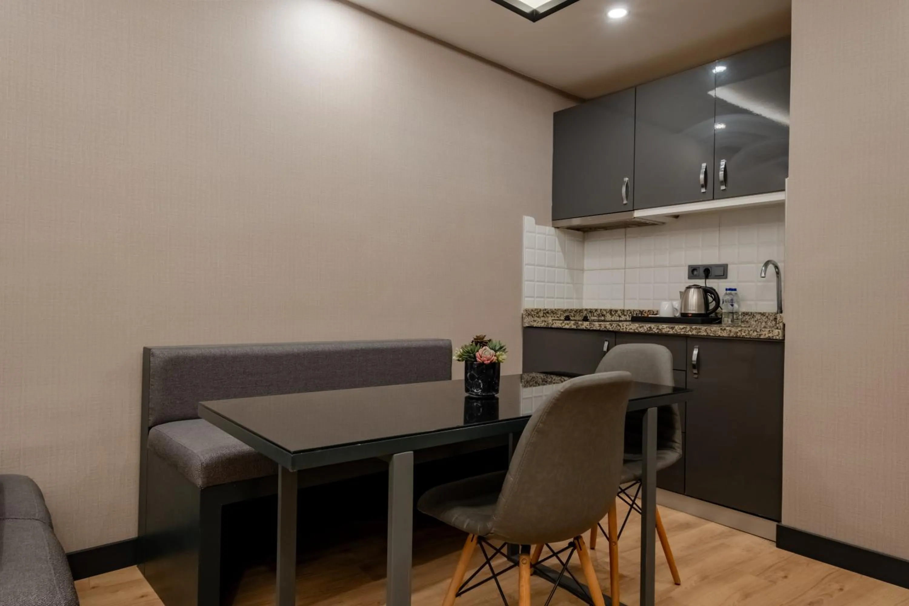 Dining area in The Row Suites Taksim