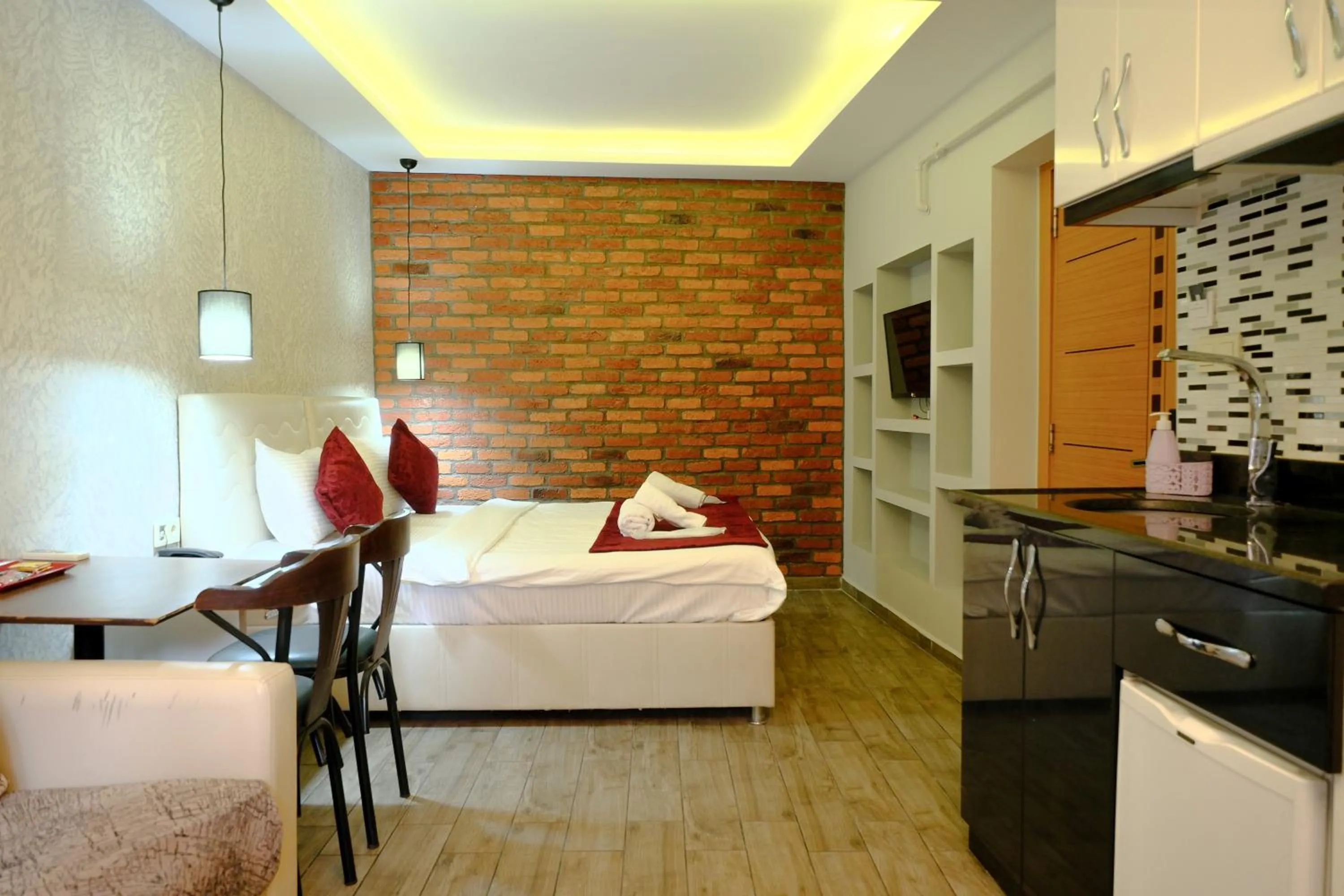 Bed in Taksim Celebi Suites
