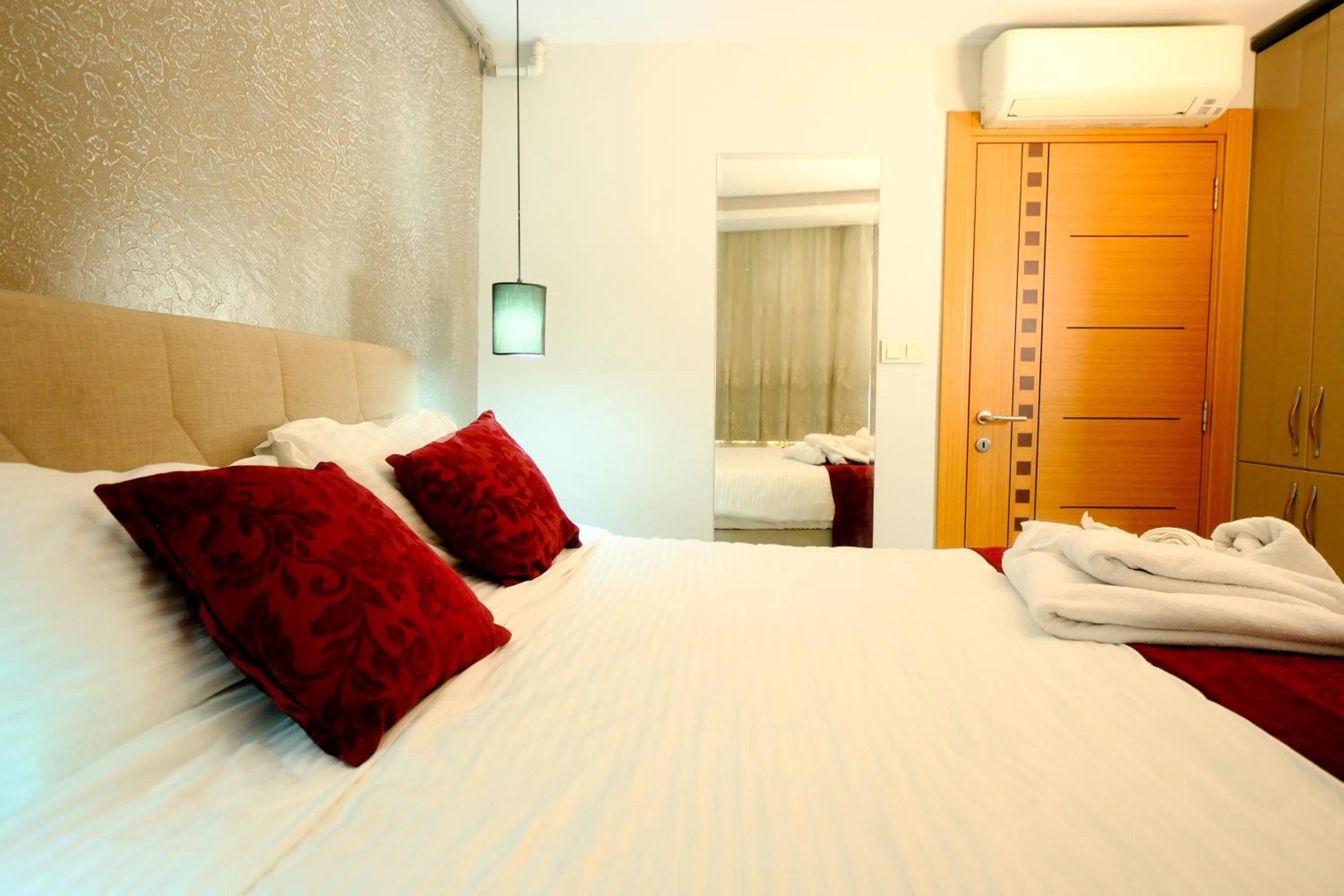 Bed in Taksim Celebi Suites