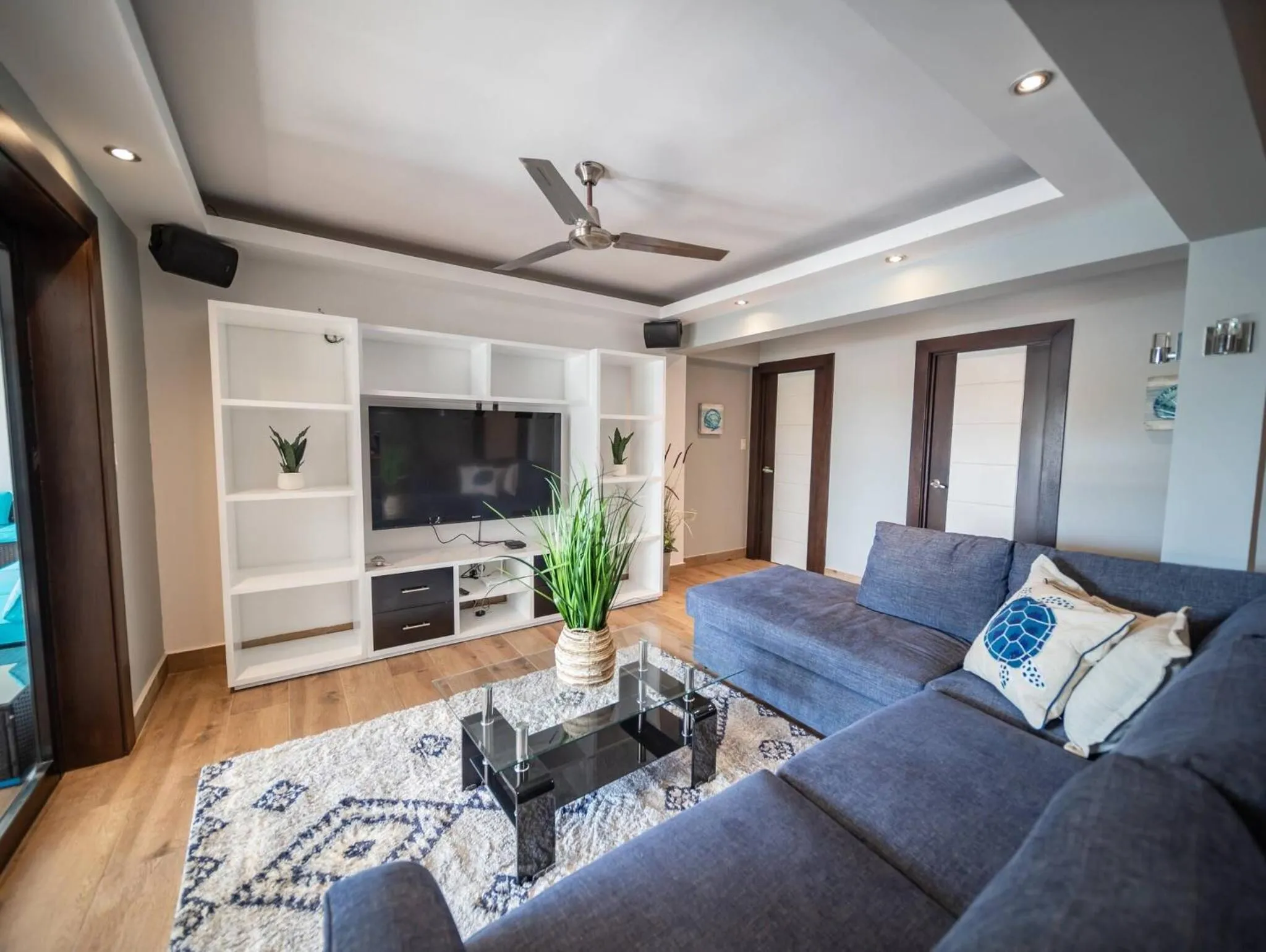 4br Penthouse With Rooftop Pool In Sosua Strip
