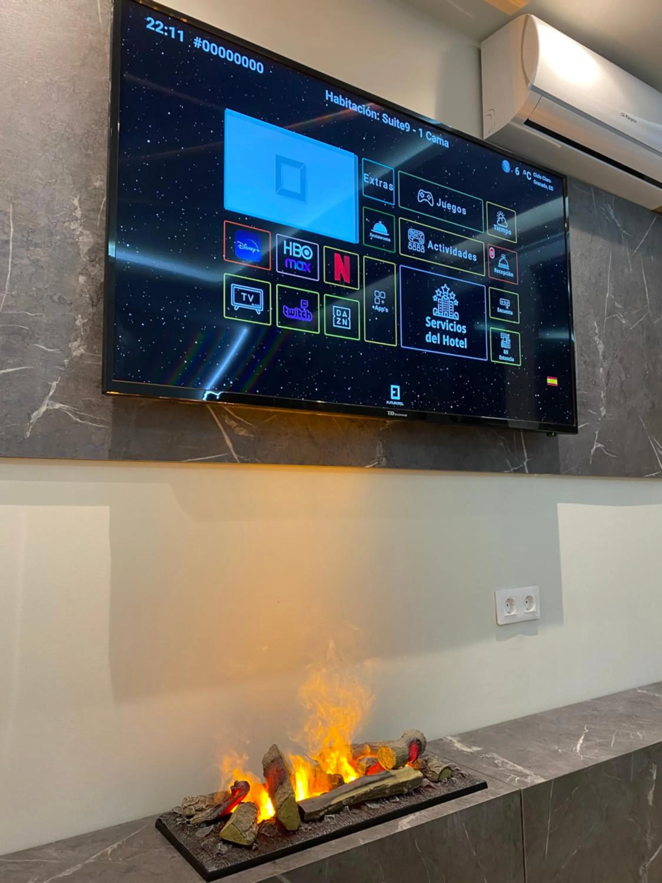 TV and multimedia in Futurotel Spa Garden