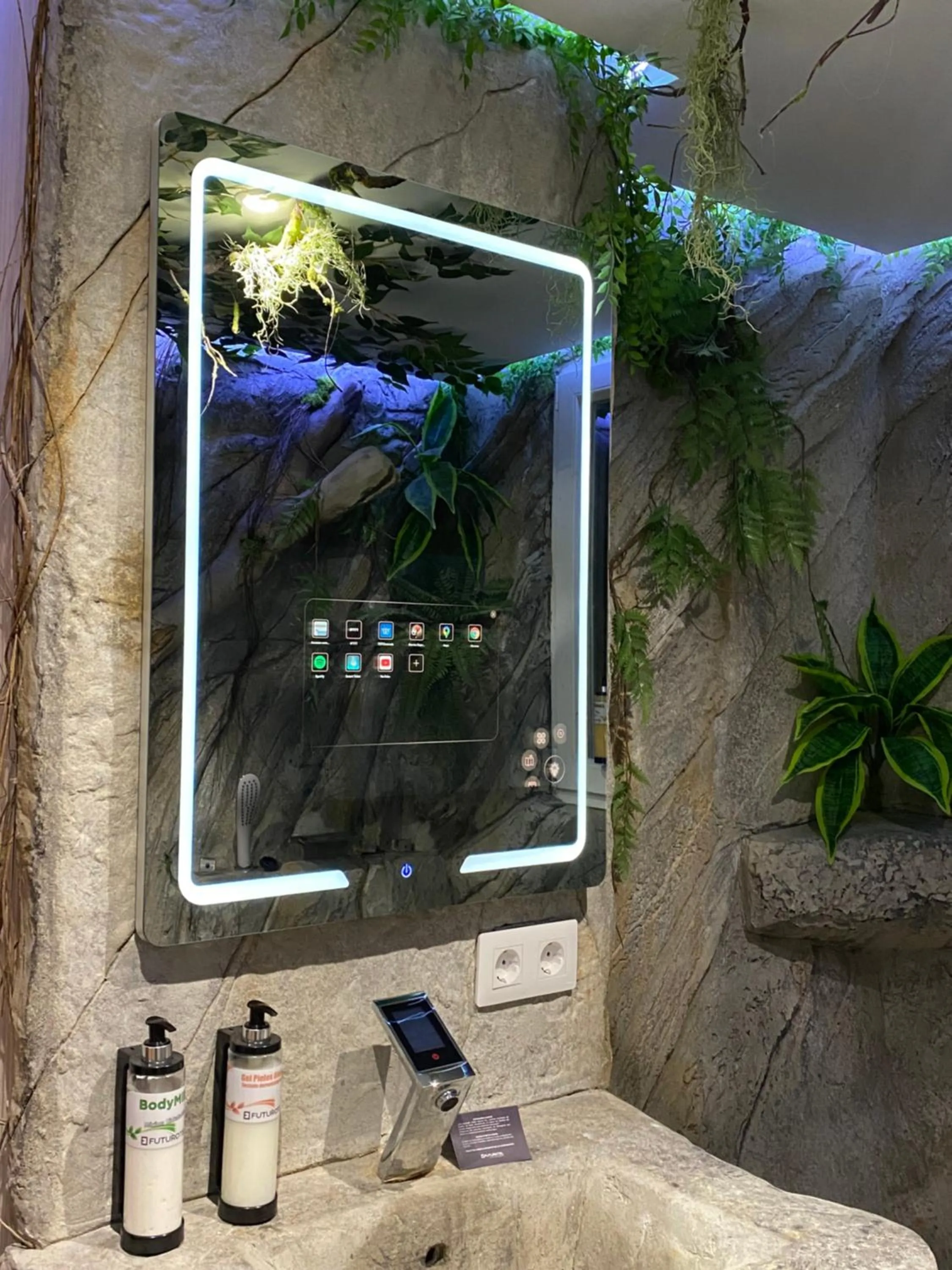 Bathroom in Futurotel Spa Garden