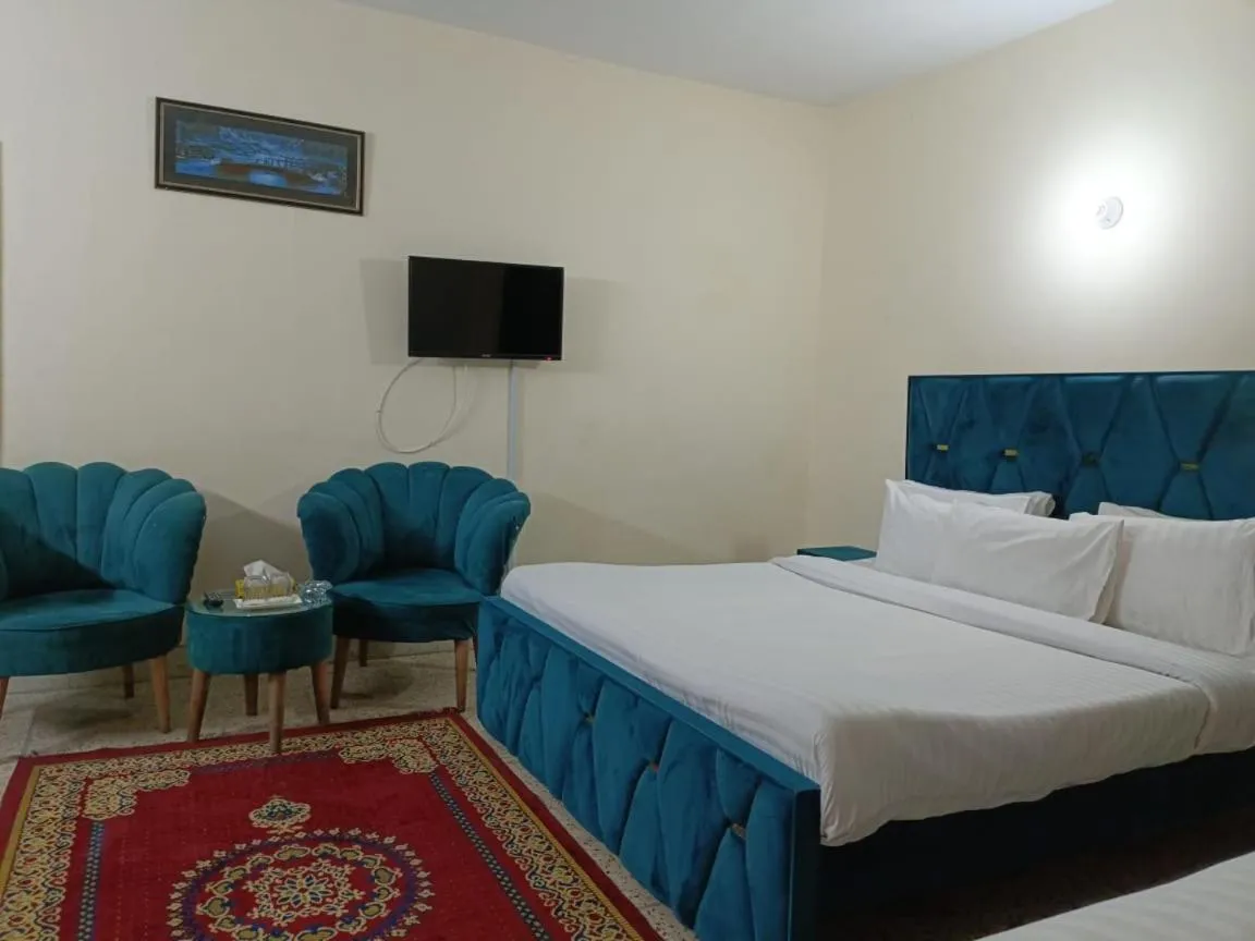 Bathroom, Bed in Luxury Moon Guest House