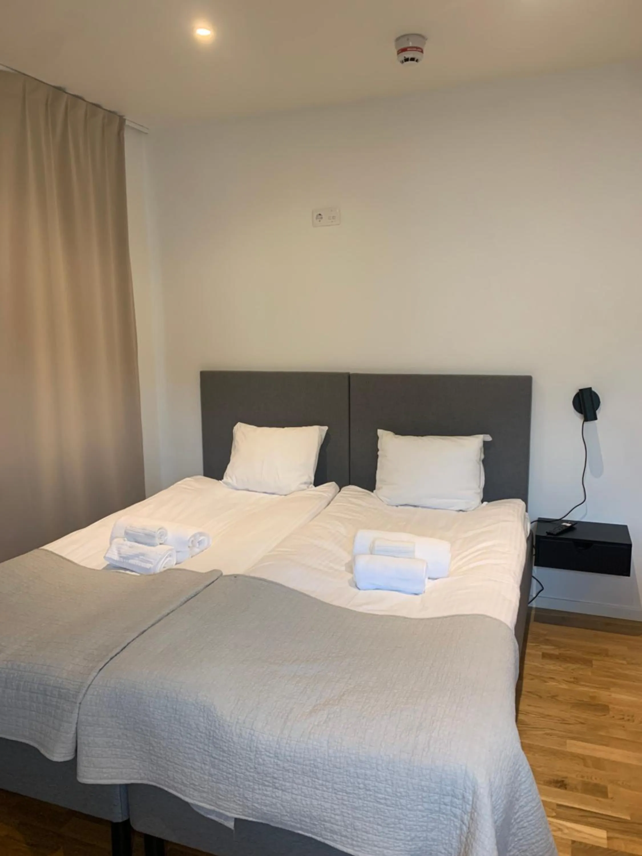 Bed in Edsviken Hotell AB