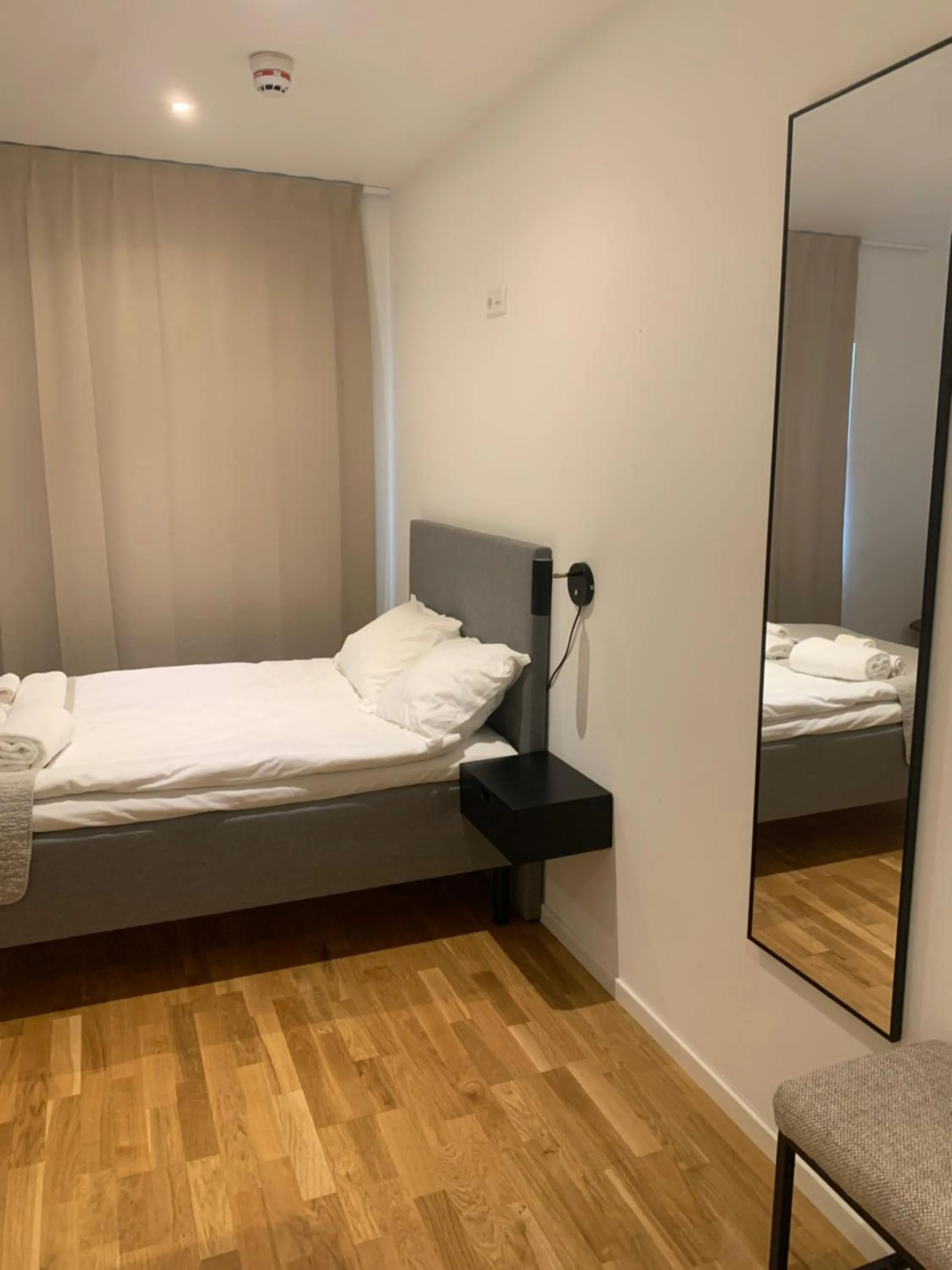 Bed in Edsviken Hotell AB