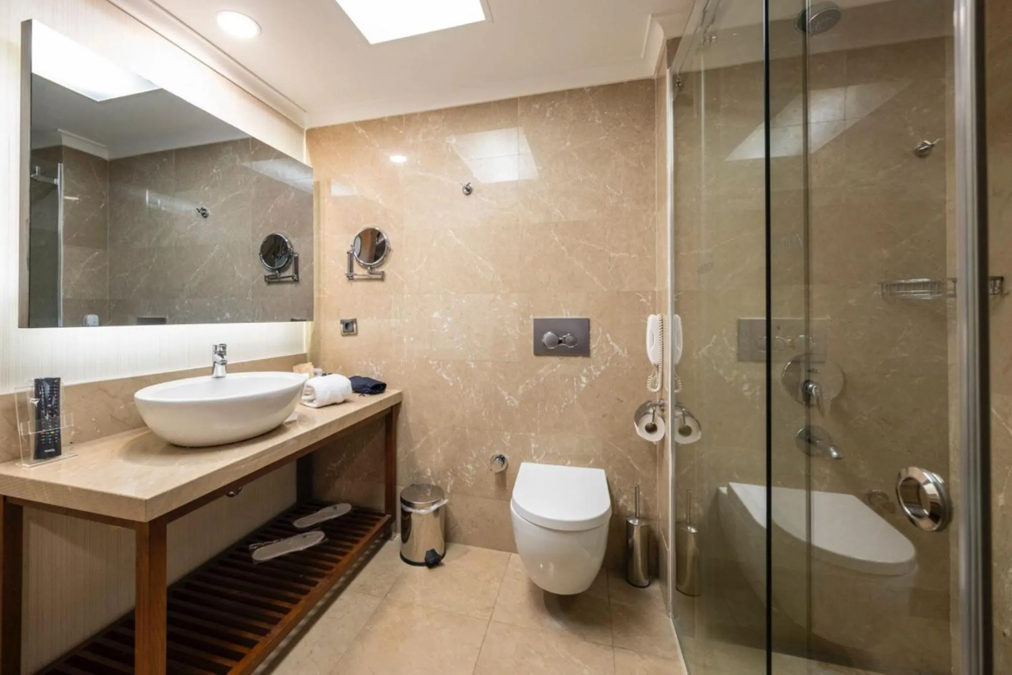 Shower in Anemon Kent Ankara Otel