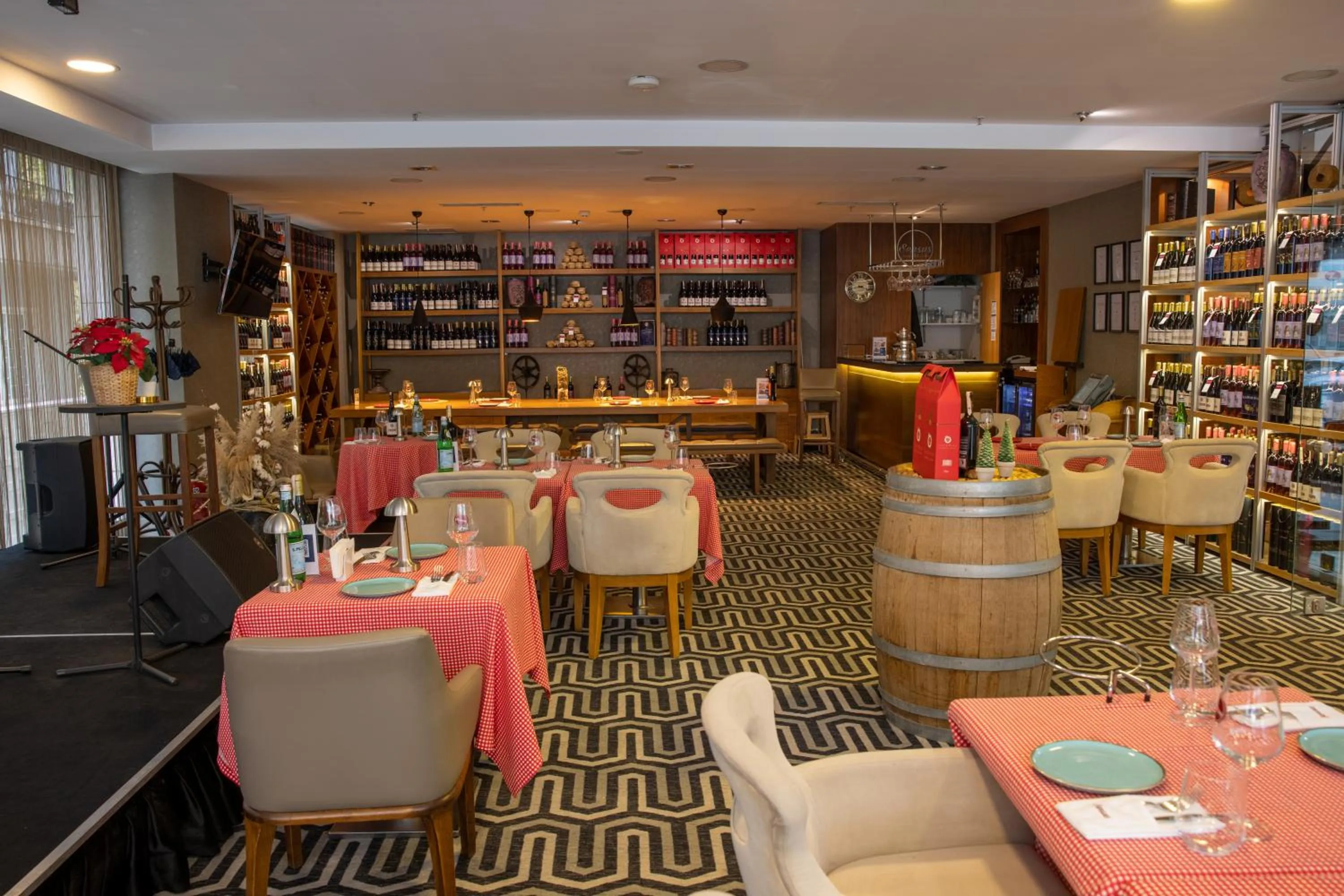 Restaurant/places to eat in Anemon Kent Ankara Otel