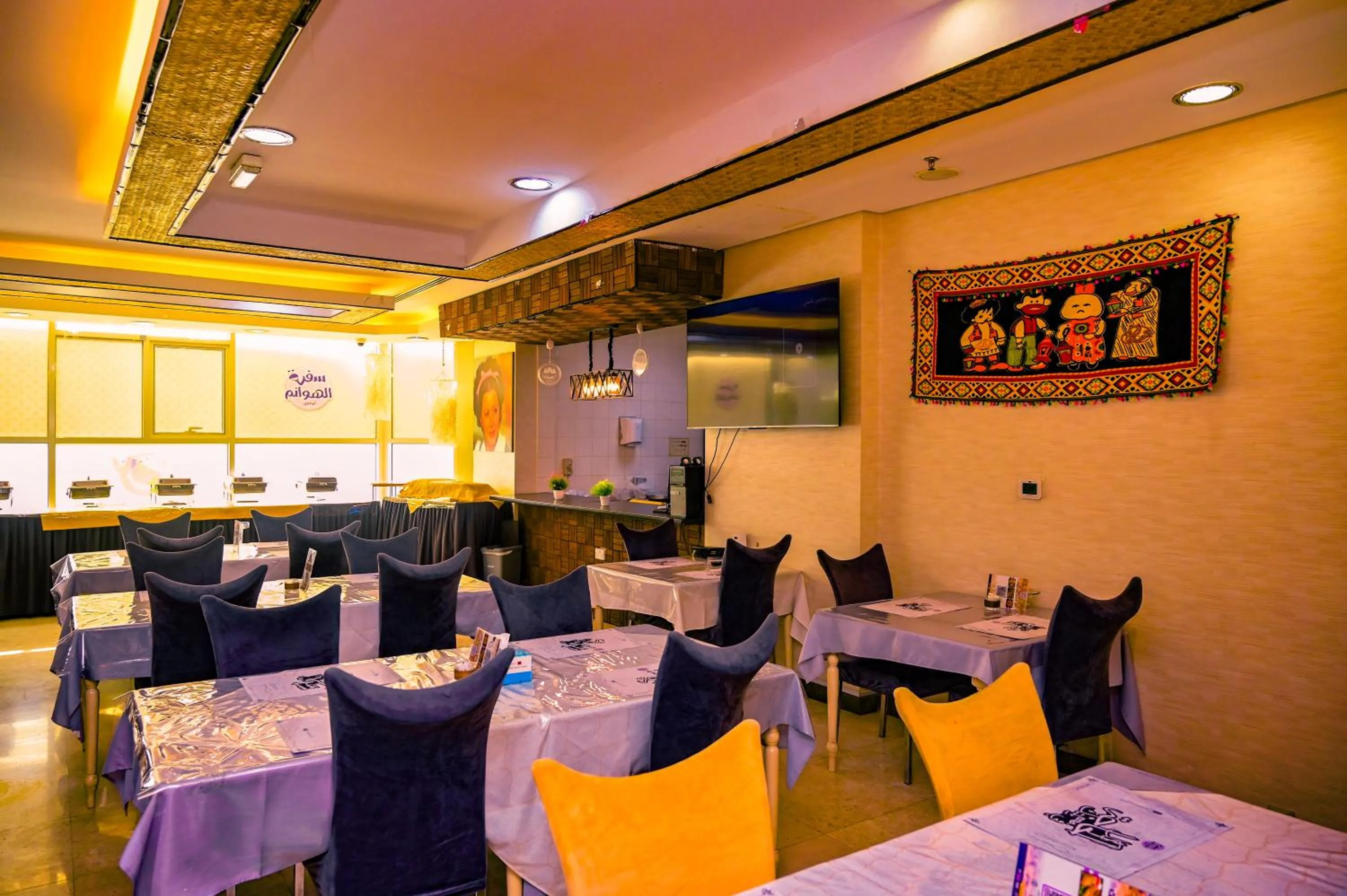 Restaurant/places to eat in GREEN GARDEN HOTEL