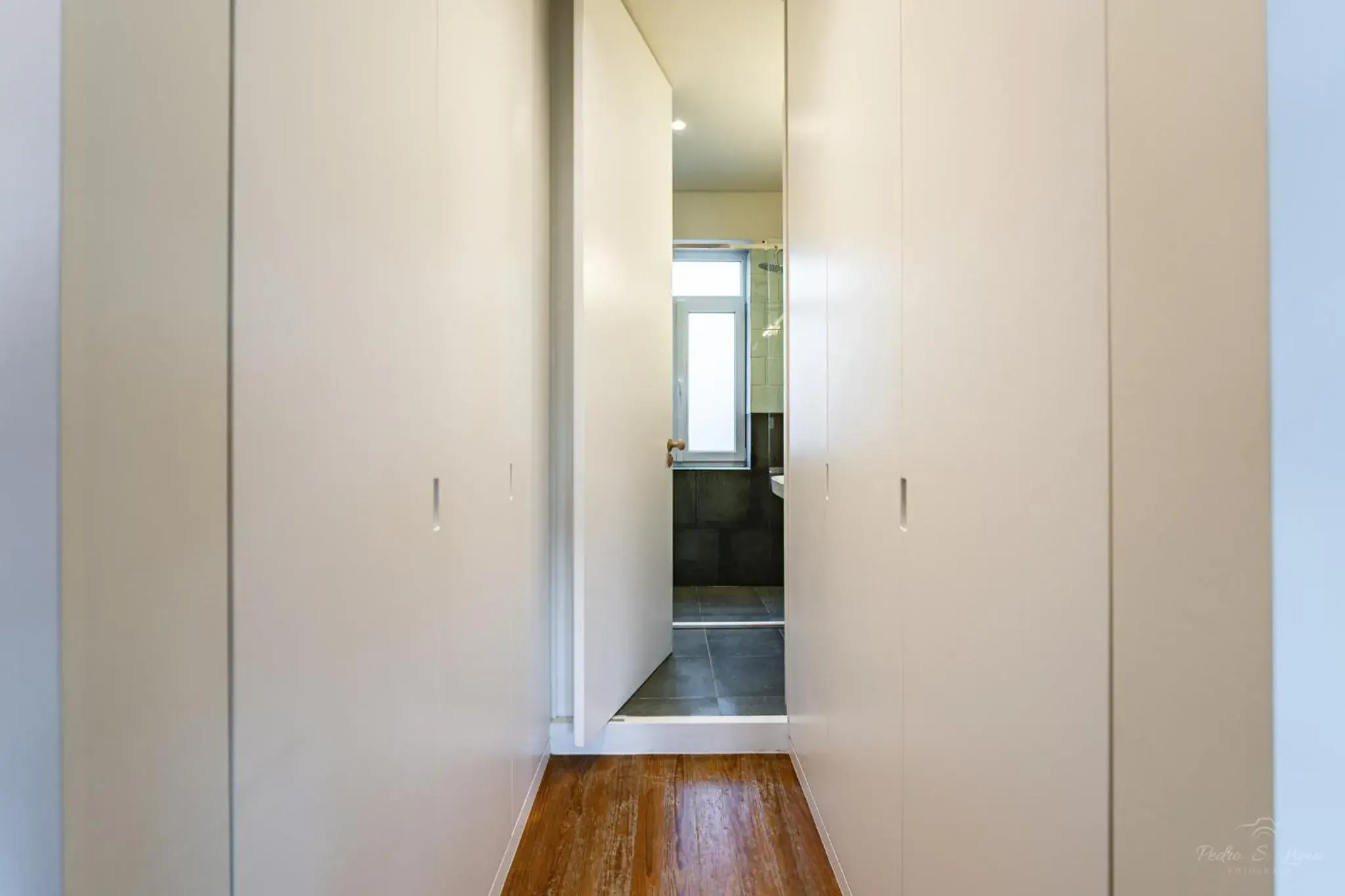 Three-Bedroom Standard Apartment in Nomad's Family - 3BDR Charming Hideouts Porto Three-Bedroom Standard Apartment in Nomad's Family - 3BDR Charming Hideouts Porto