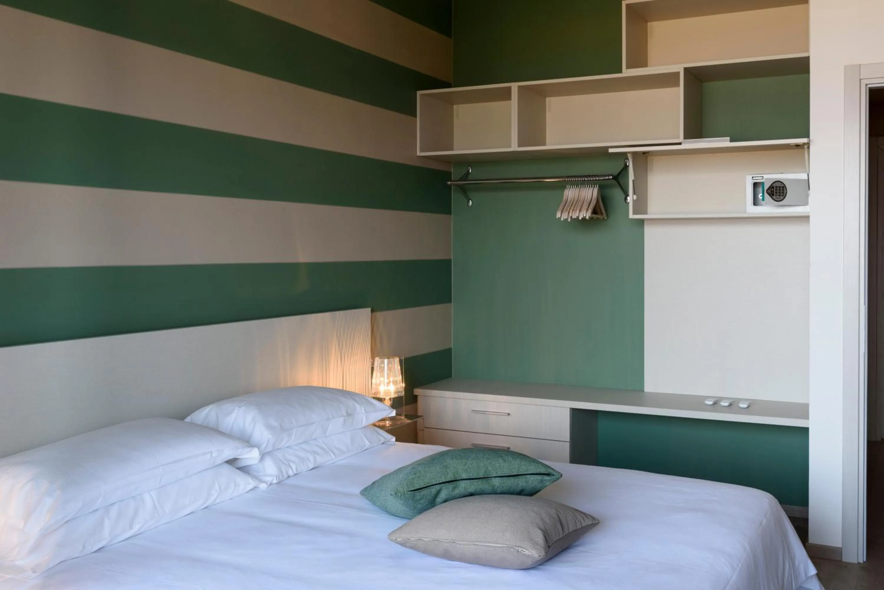 wardrobe, Bed in Residence Le Primule