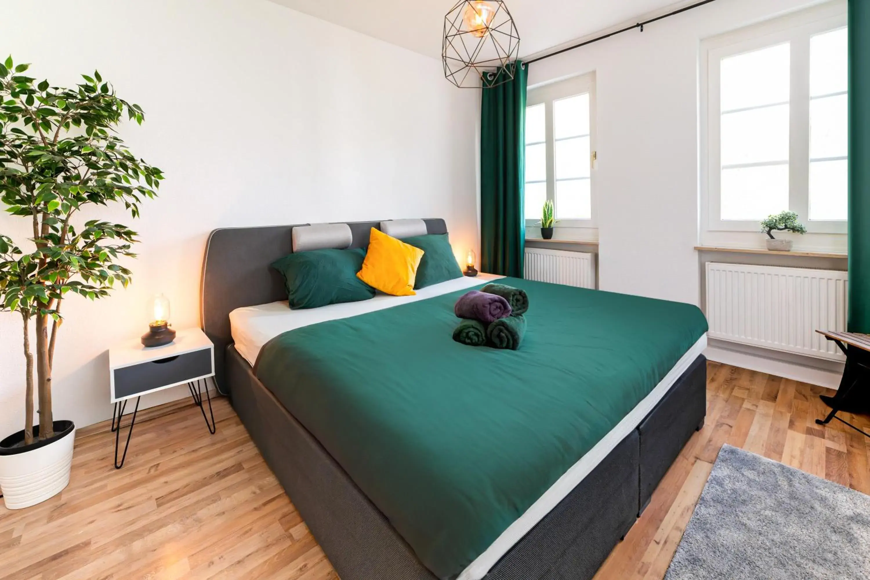 Smart Home - Wuppertal - Perfect for 6 Guests - Central - Netflix - Schwebebahn - Free Parking Zone Smart Home - Wuppertal - Perfect for 6 Guests - Central - Netflix - Schwebebahn - Free Parking Zone