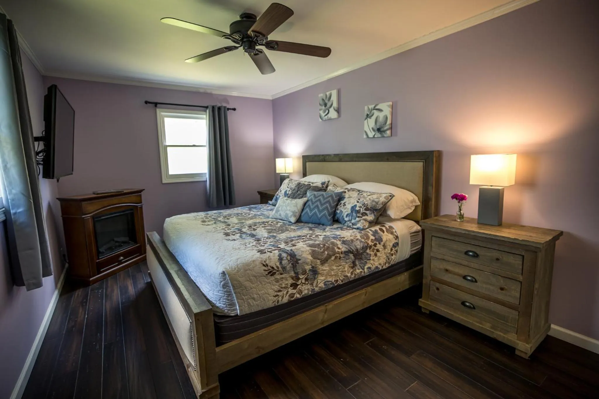 Bed in Blowing Rock Inn