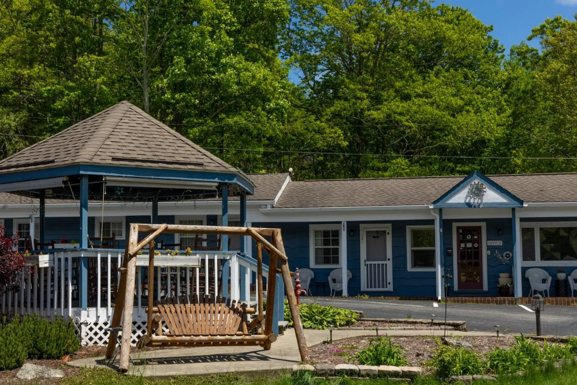 Property building in Blowing Rock Inn