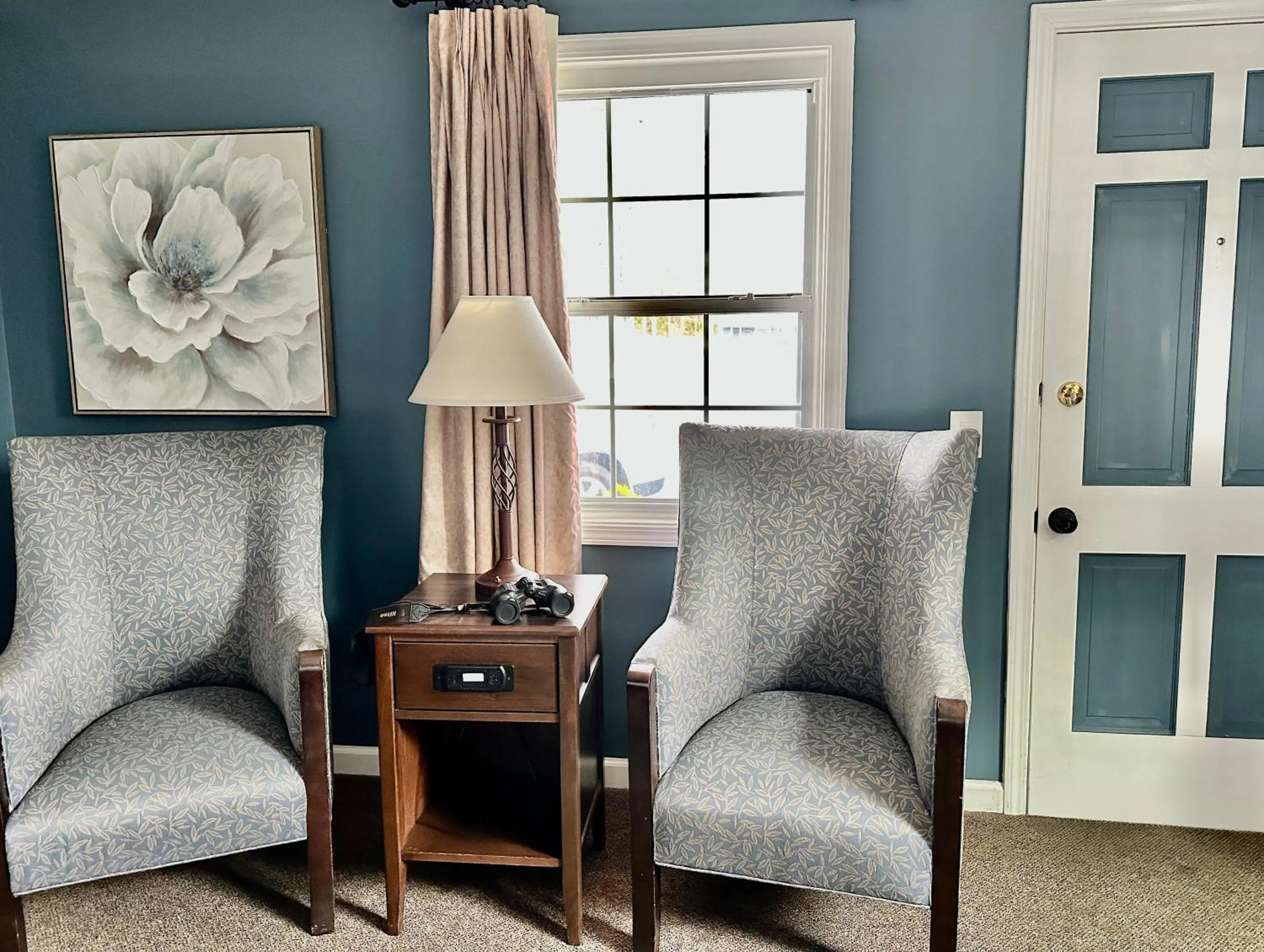 Seating area in Blowing Rock Inn
