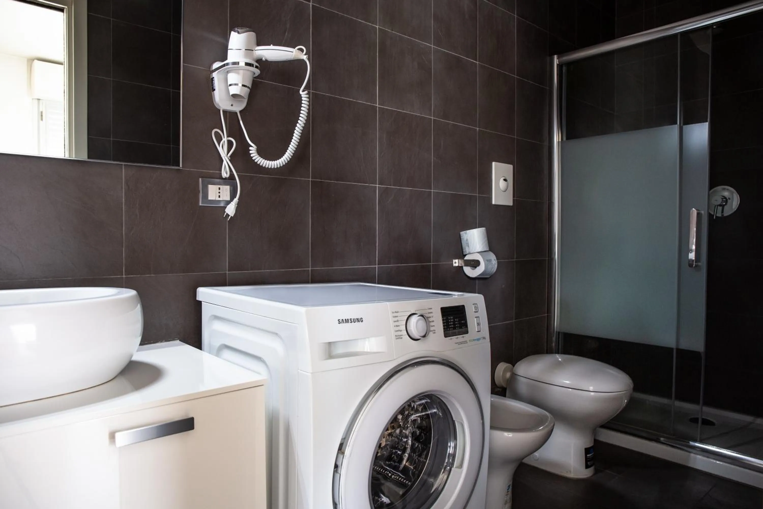 Bathroom in Housing32 Apartments