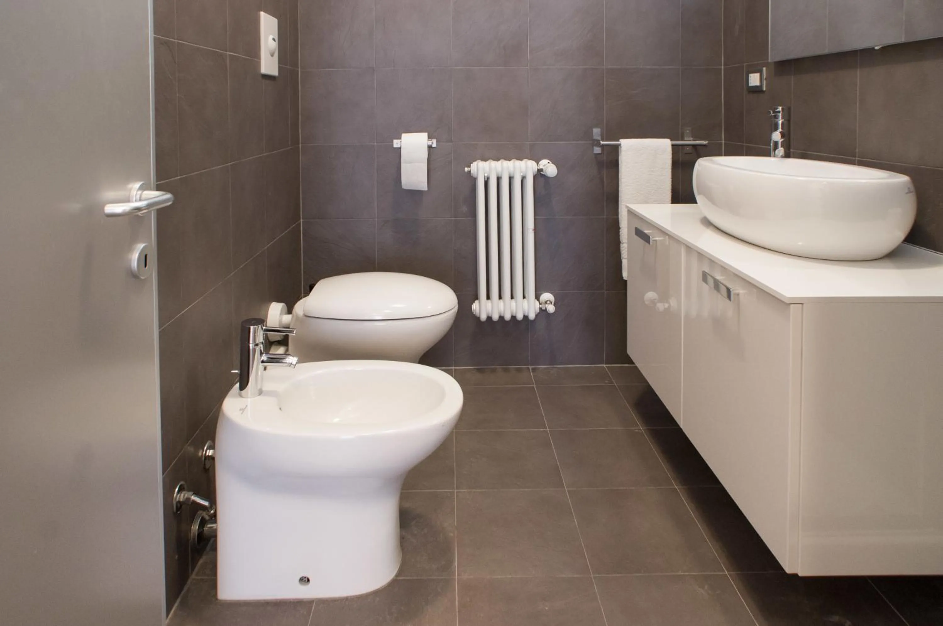 Toilet in Housing32 Apartments