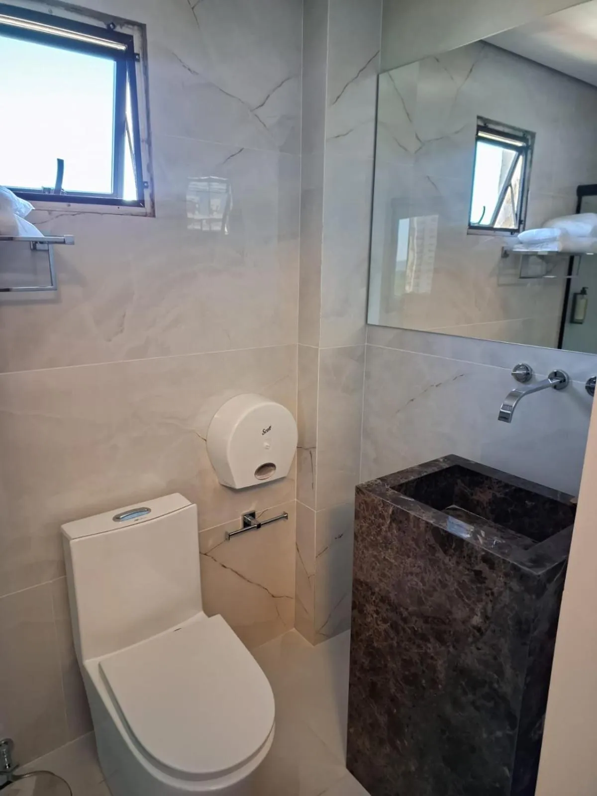 Standard Suite in Optimum Plaza Hotel