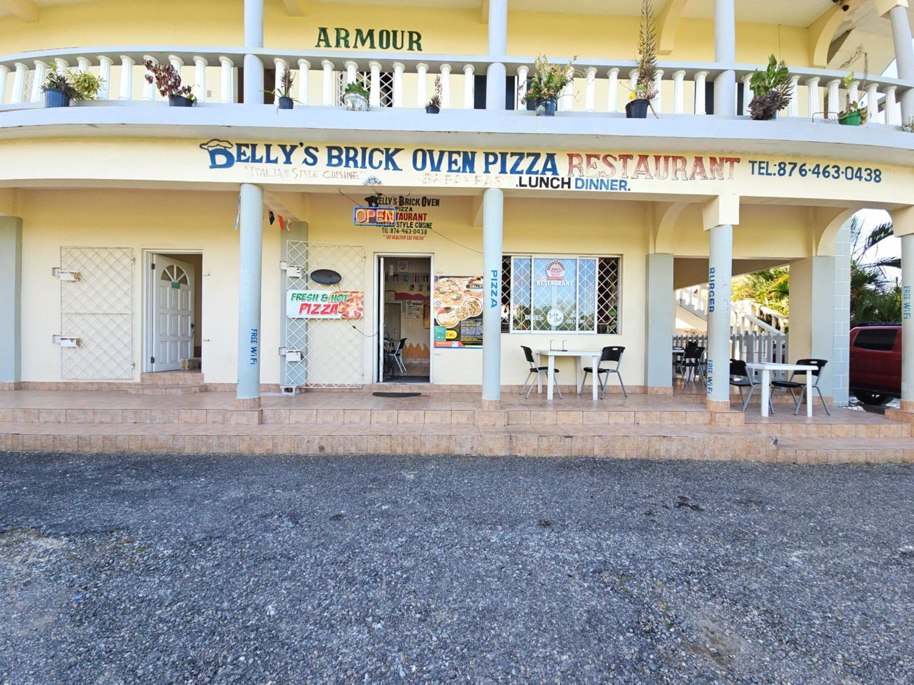 Off site in Chrisanns Paradise Suite by the Ocean - Apt#9