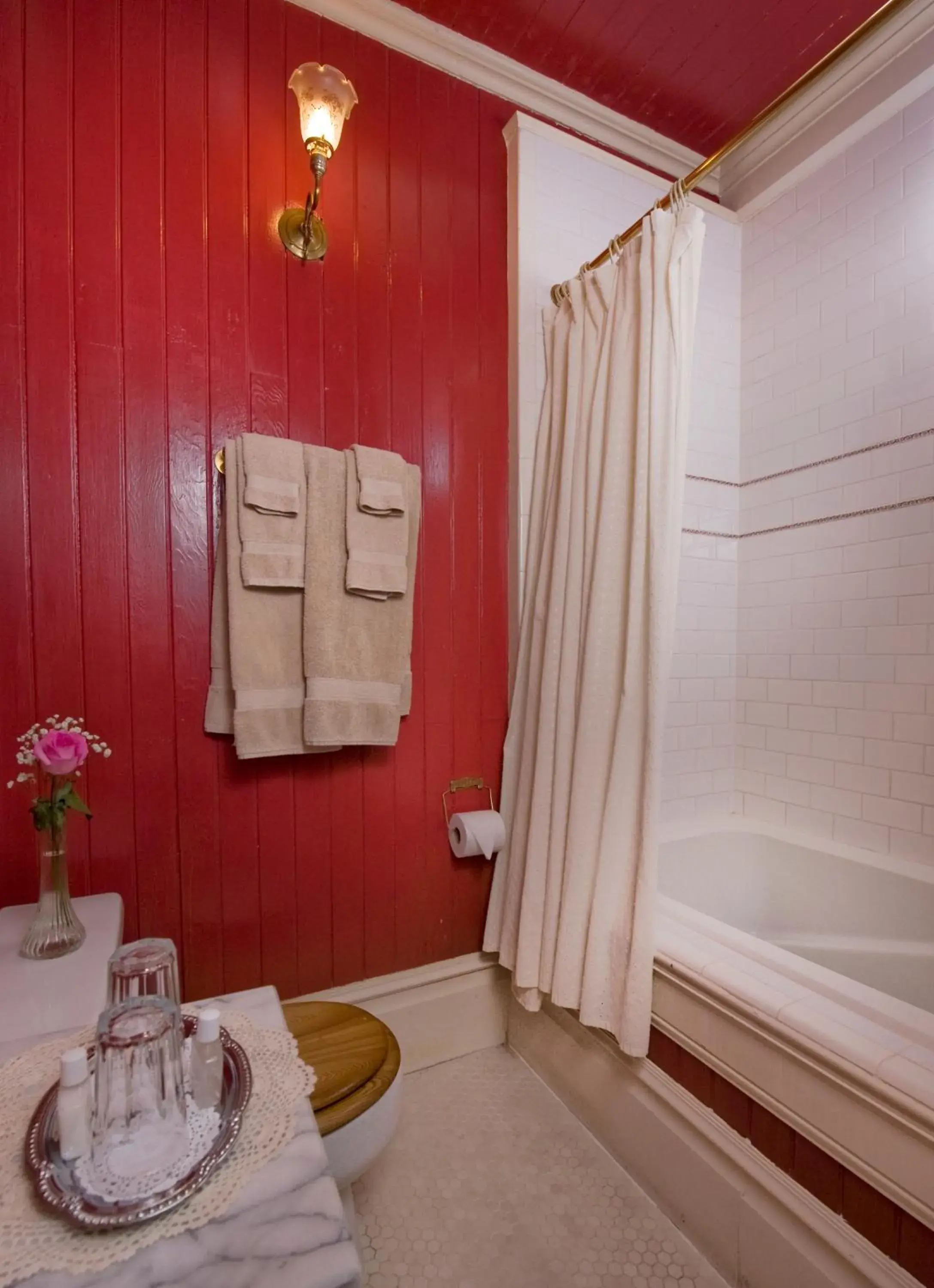 Small Double Room in Inn San Francisco Small Double Room in Inn San Francisco