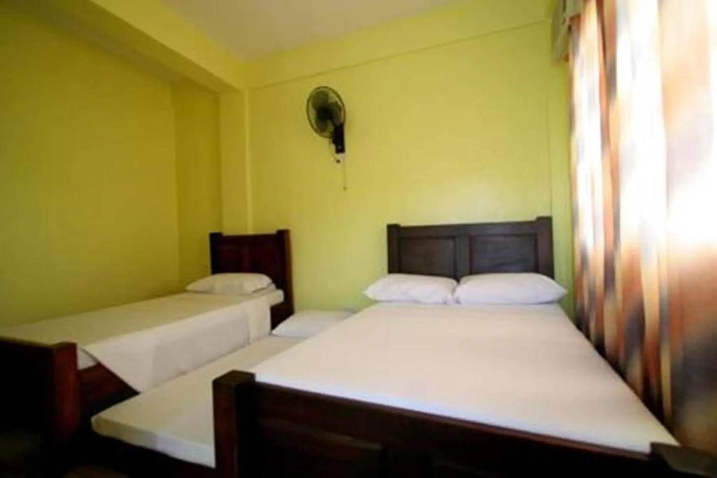 Photo of the whole room, Bed in Luis Bay Travellers Lodge Coron Photo of the whole room, Bed in Luis Bay Travellers Lodge Coron