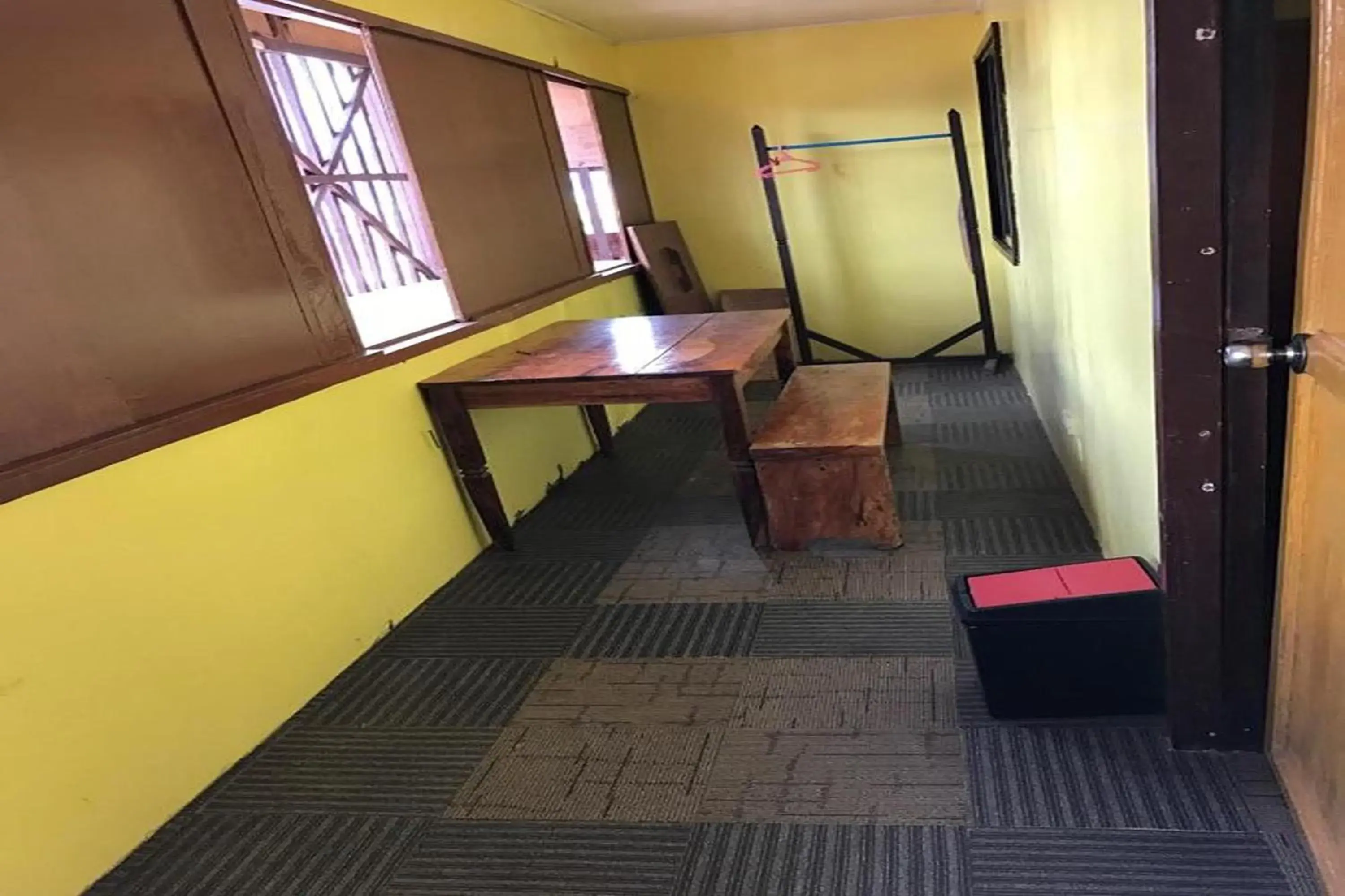 Restaurant/places to eat in Luis Bay Travellers Lodge Coron Restaurant/places to eat in Luis Bay Travellers Lodge Coron