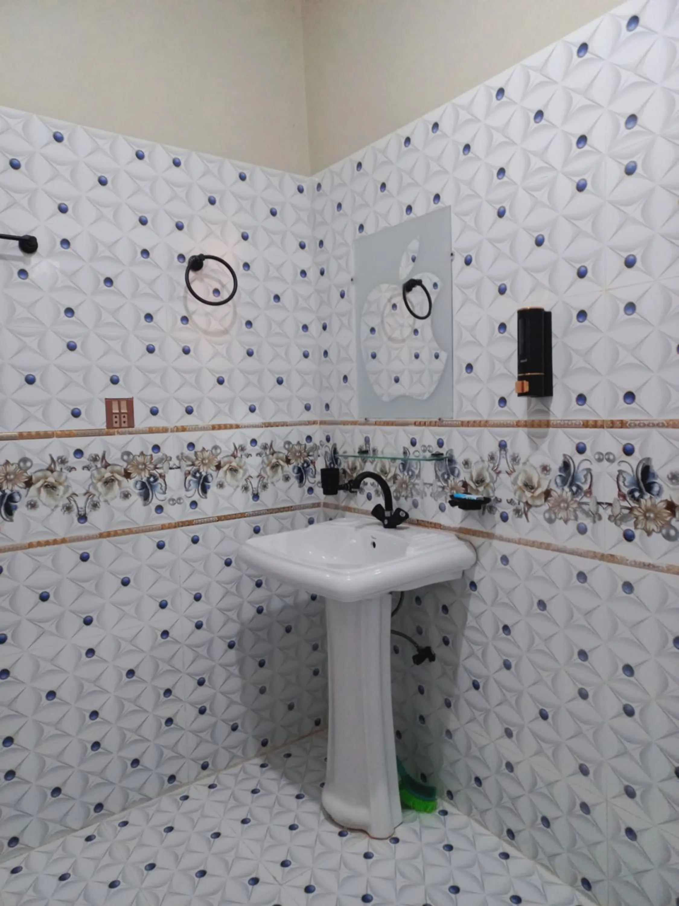 Rose Palace Guest House