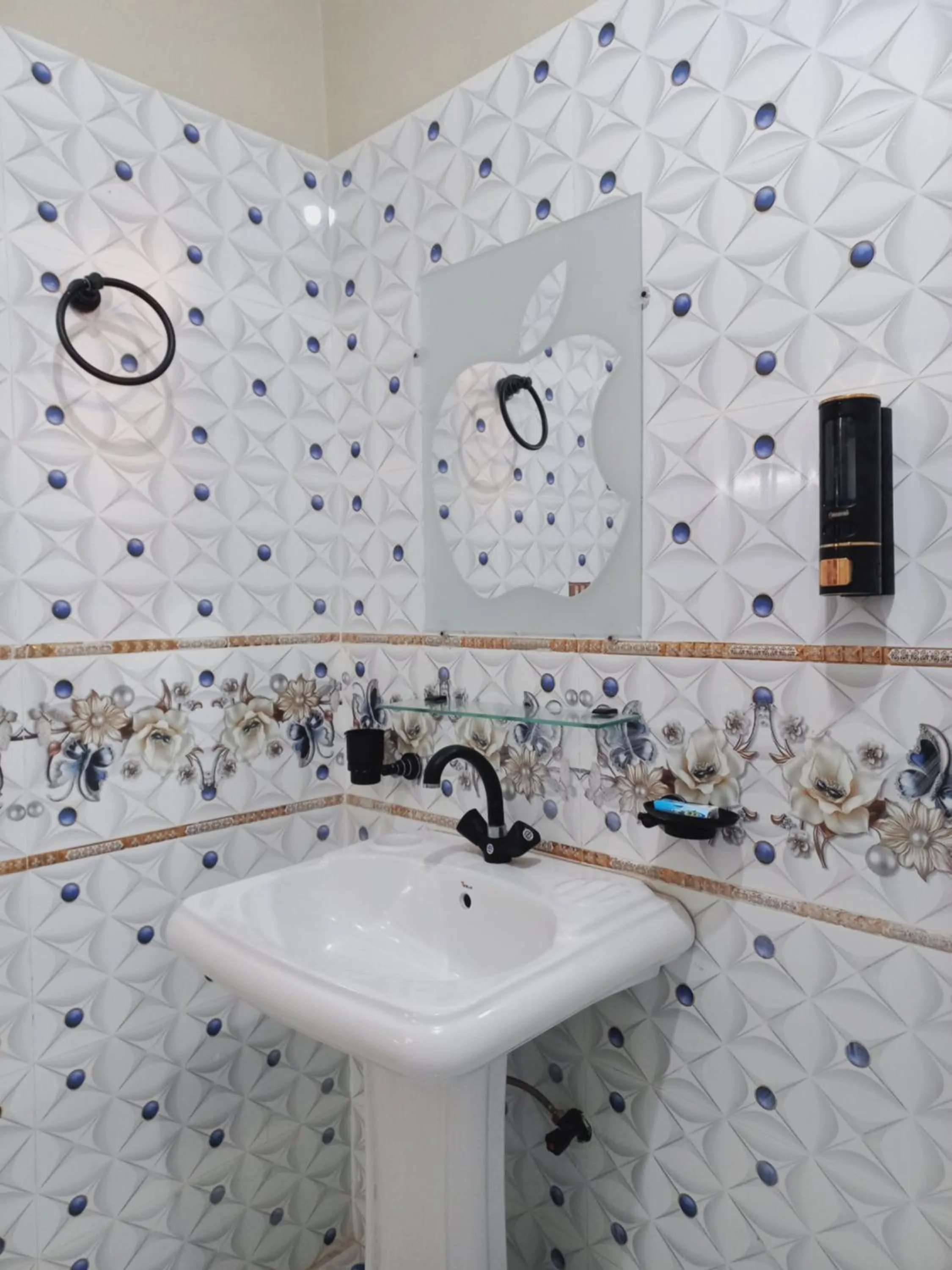 Rose Palace Guest House