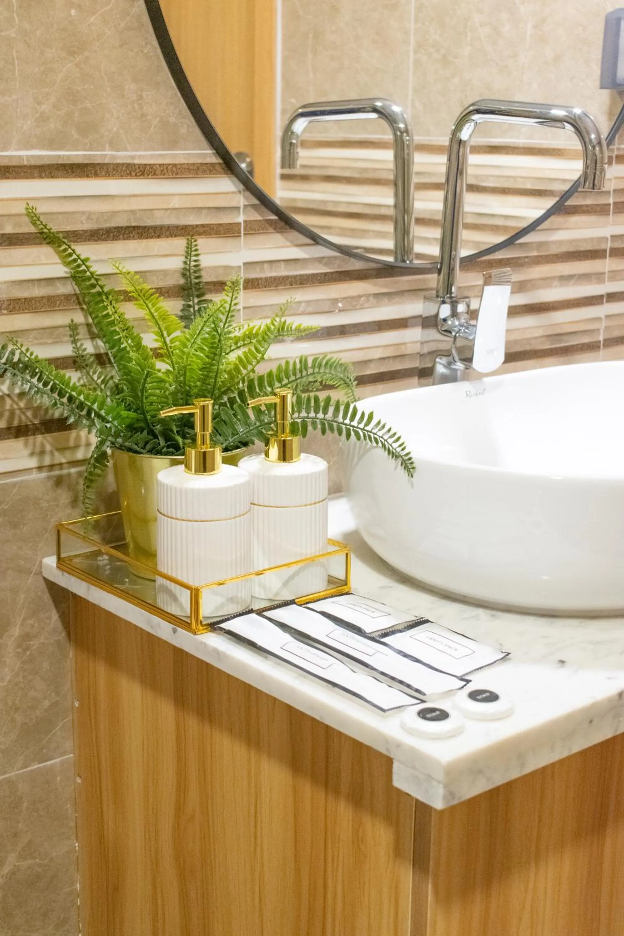 Bathroom in Chak’z 1964 Beach