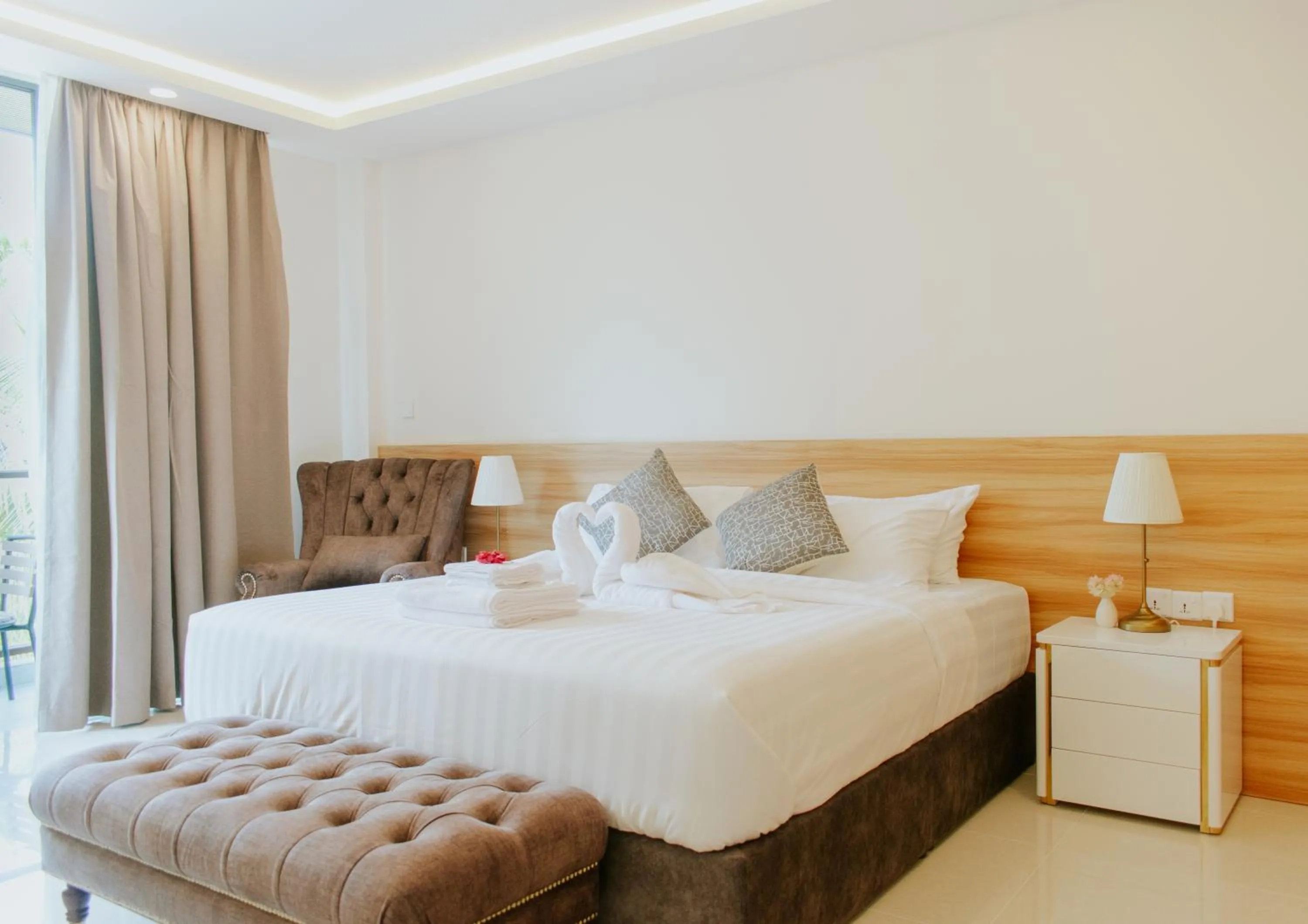 Bed in Chak’z 1964 Beach