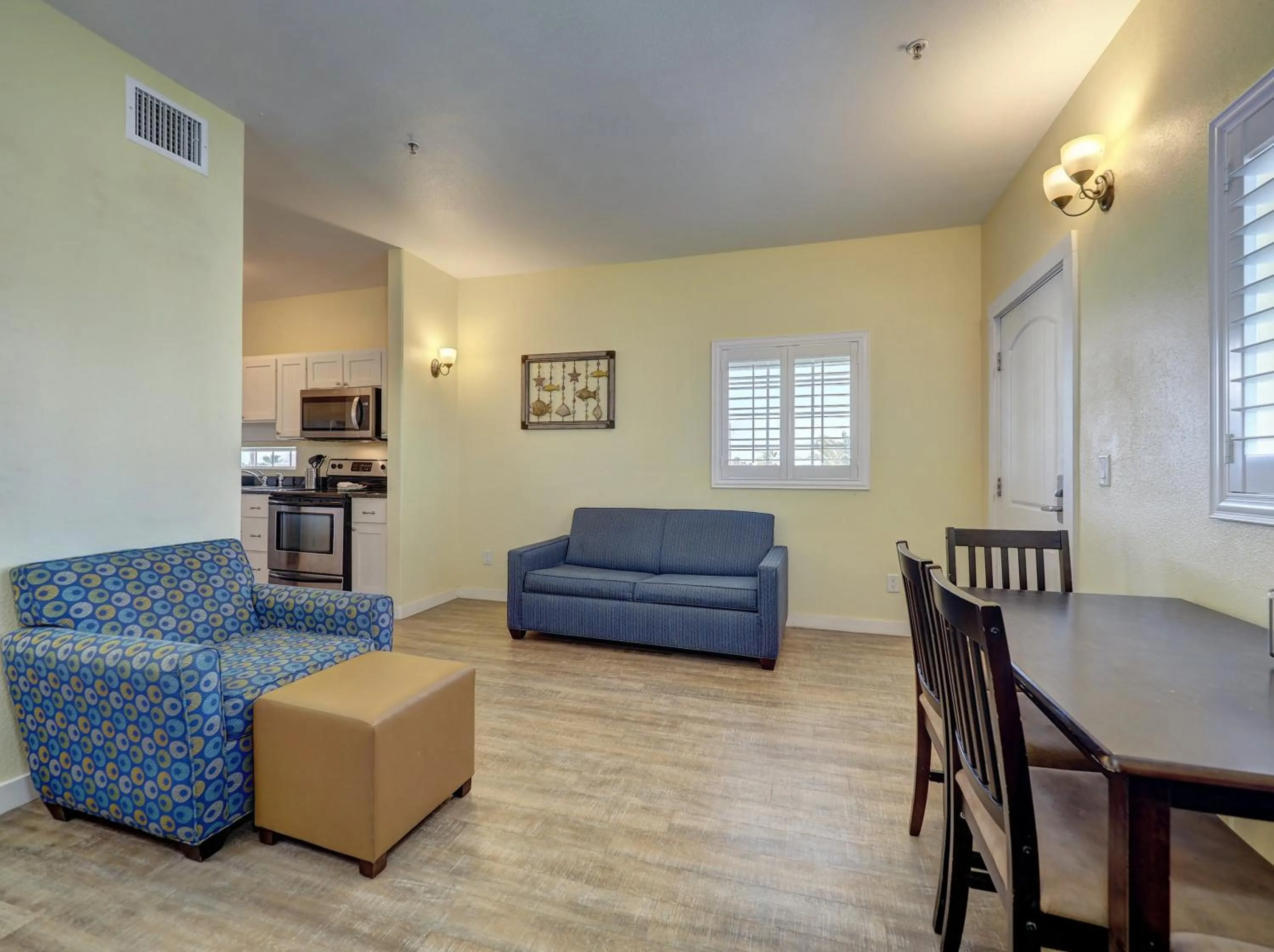 Living room in Seashell Village Resort near the beach with kitchens