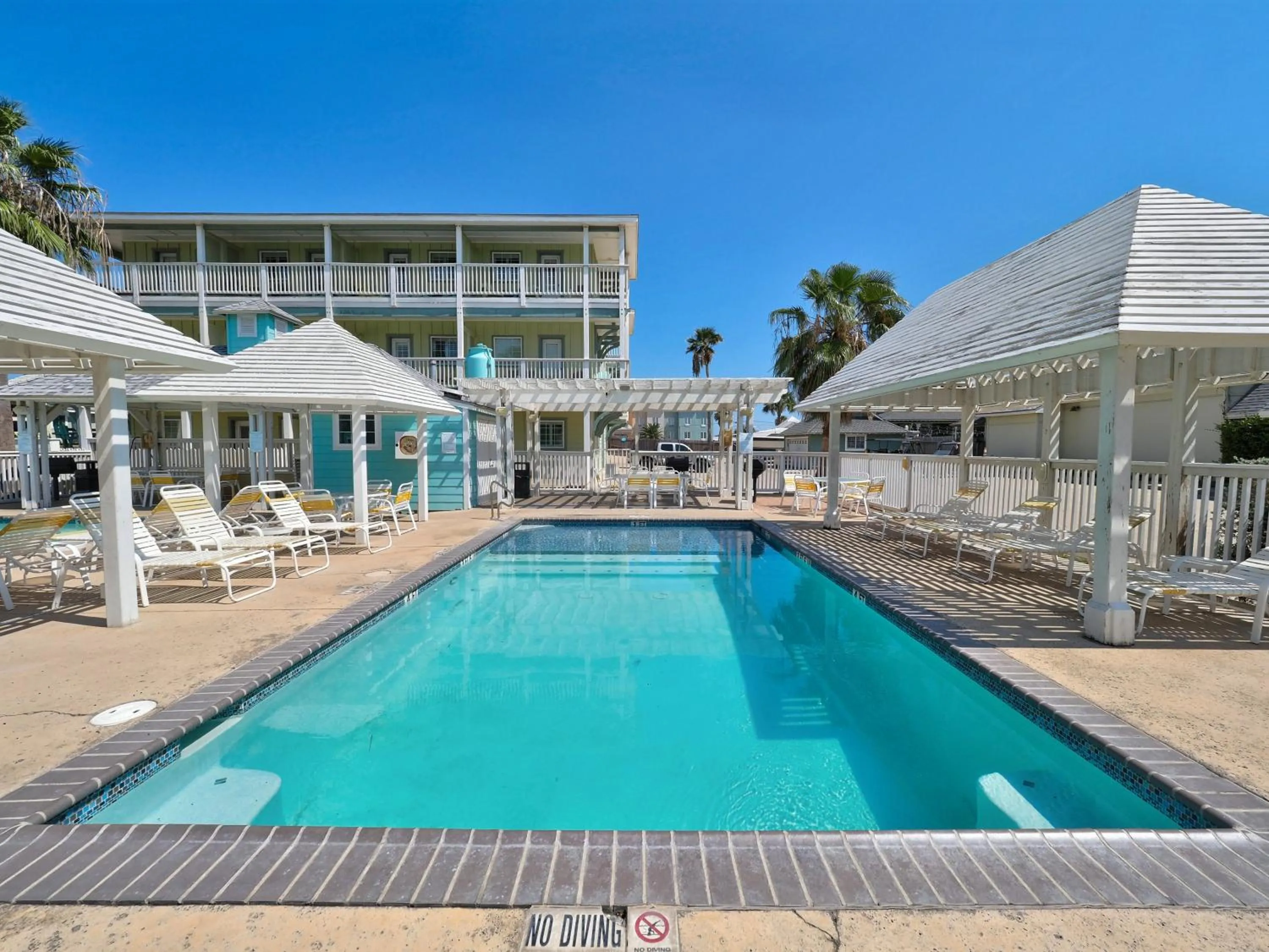 Pool view in Seashell Village Resort near the beach with kitchens