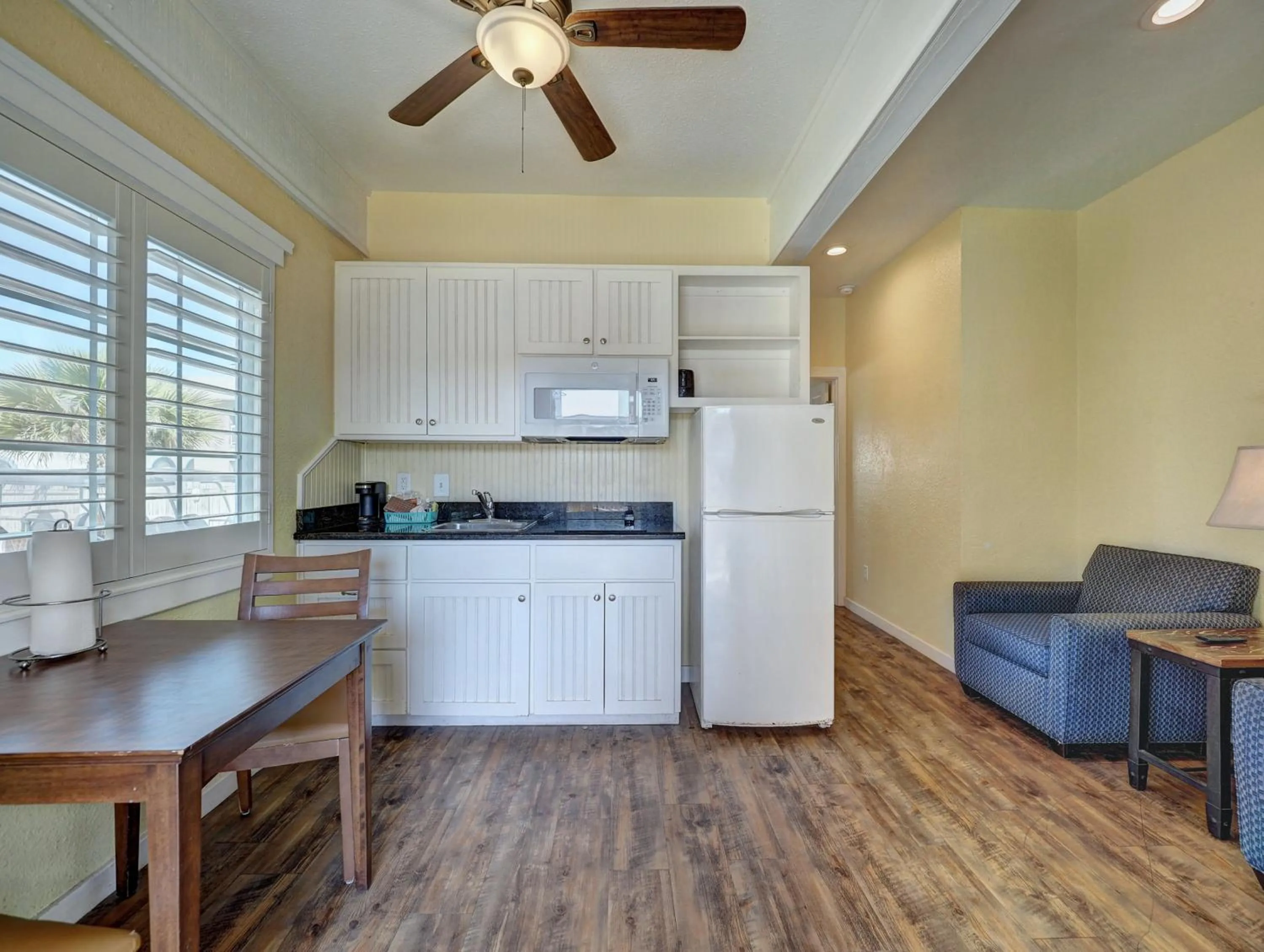 Kitchen or kitchenette in Seashell Village Resort near the beach with kitchens
