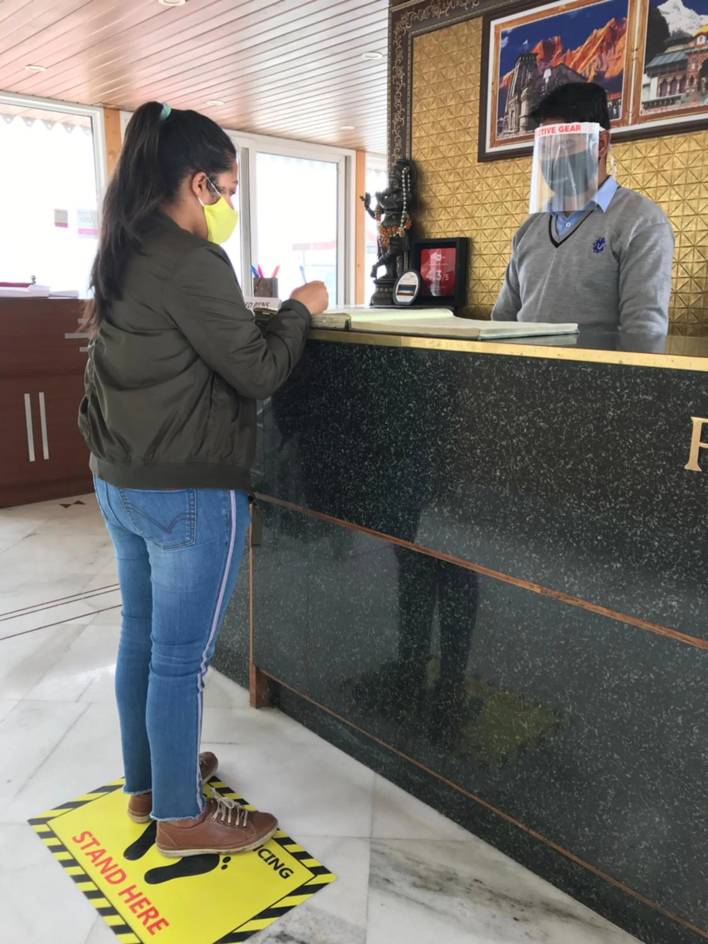 Guests in Hotel Vishnu Palace