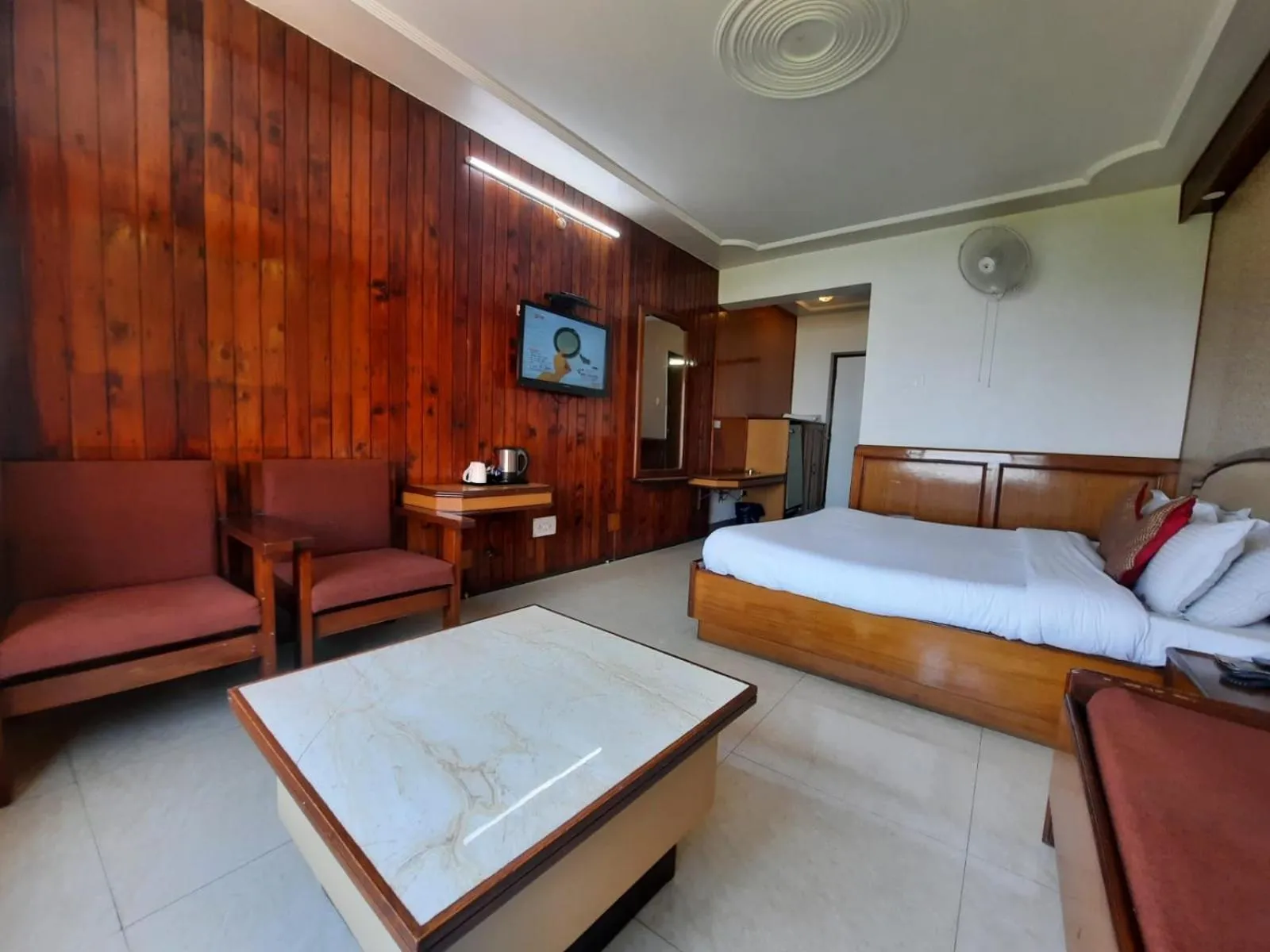 Bedroom, Bed in Hotel Vishnu Palace