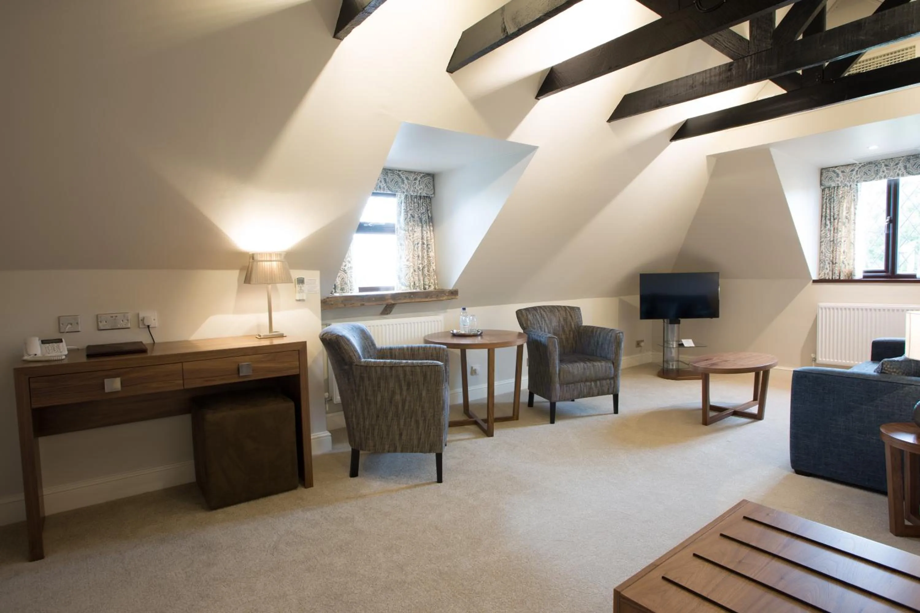 Living room in Stirrups Hotel